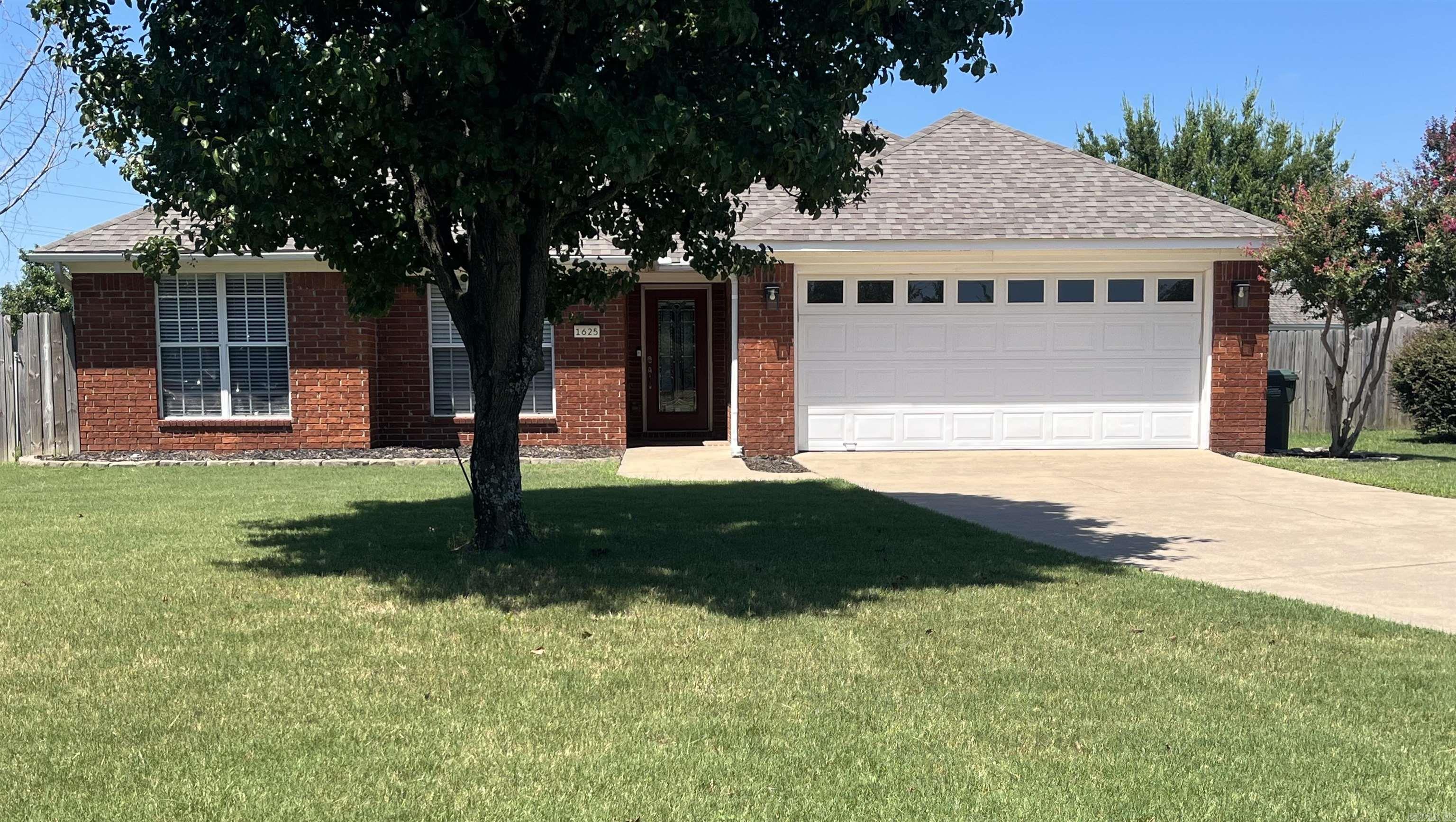 Spring Valley Subdivision in Conway is where you will find this gem. 3 bedrooms and 2 baths with a split floor plan, newly painted kitchen cabinets and a new microwave. The kitchen and dining are combined, with room for bar stools at the island, too. The seller has replaced the roof within the last few years and the HVAC within the past 2 years giving you peace of mind knowing those big-ticket items are already taken care of. This home sits on a quiet cut-de-sac, convenient to town and the interstate. Call and get your showing time scheduled.