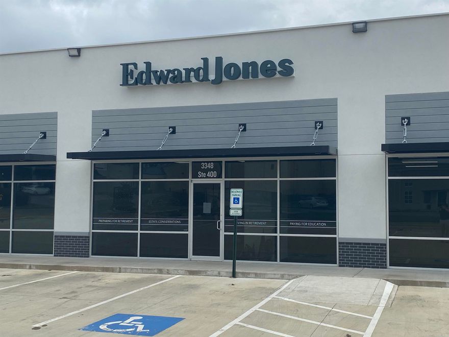 Leased before Listed. 1560sqft Office Space. New Construction. Call for more details.