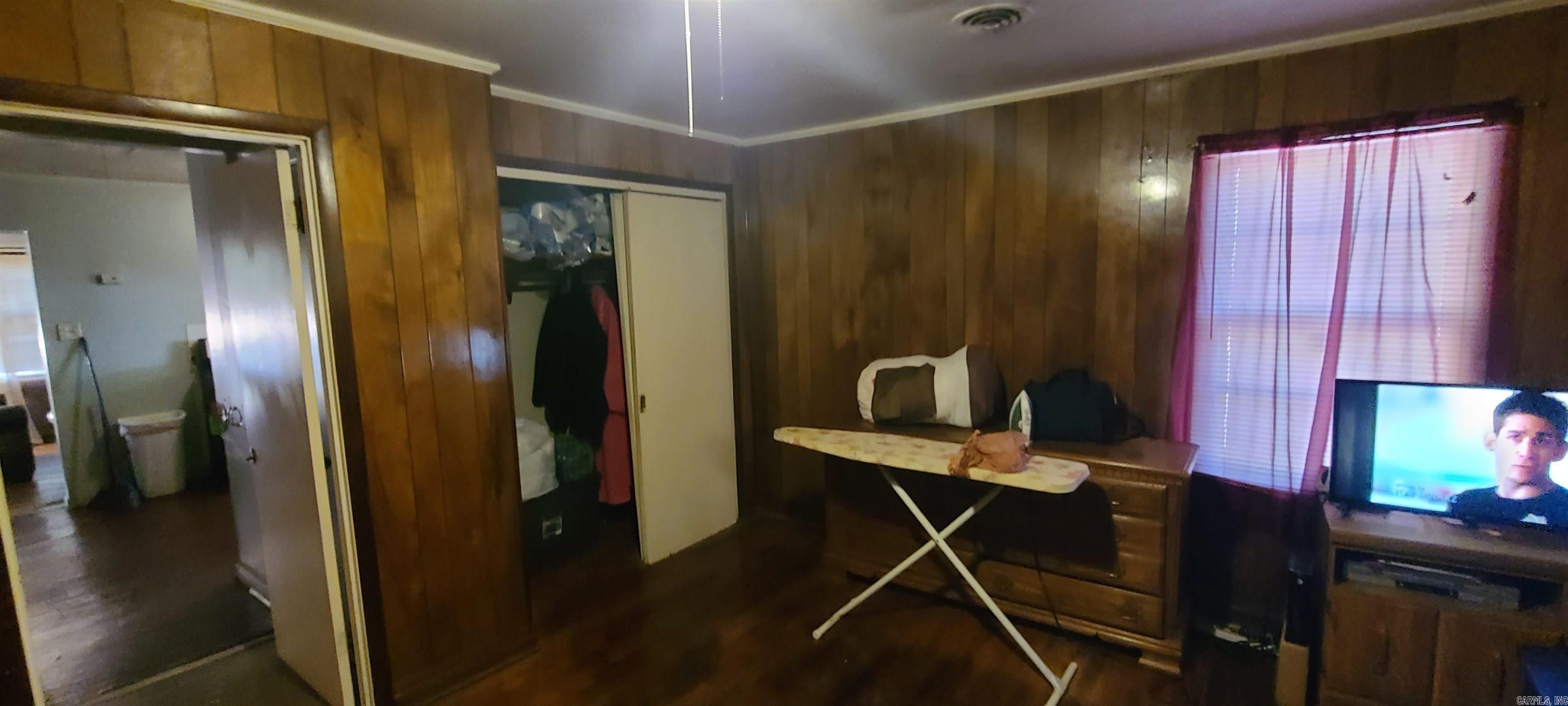 LYNCH ADD - Residential