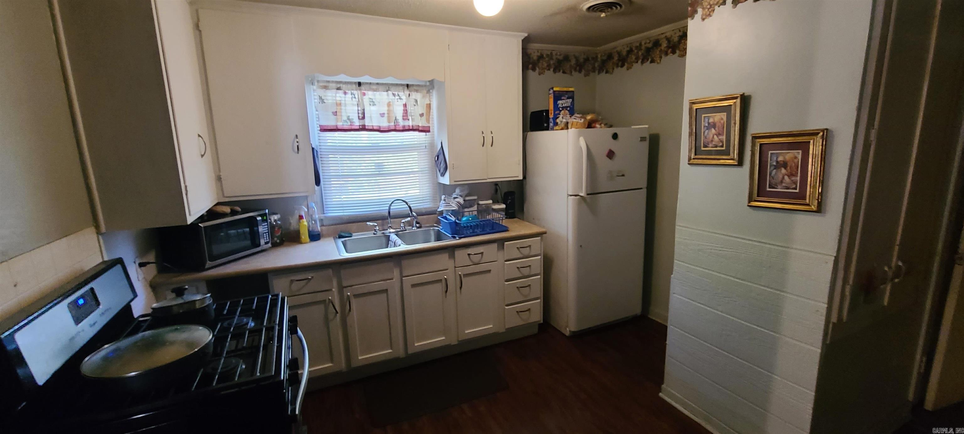 LYNCH ADD - Residential