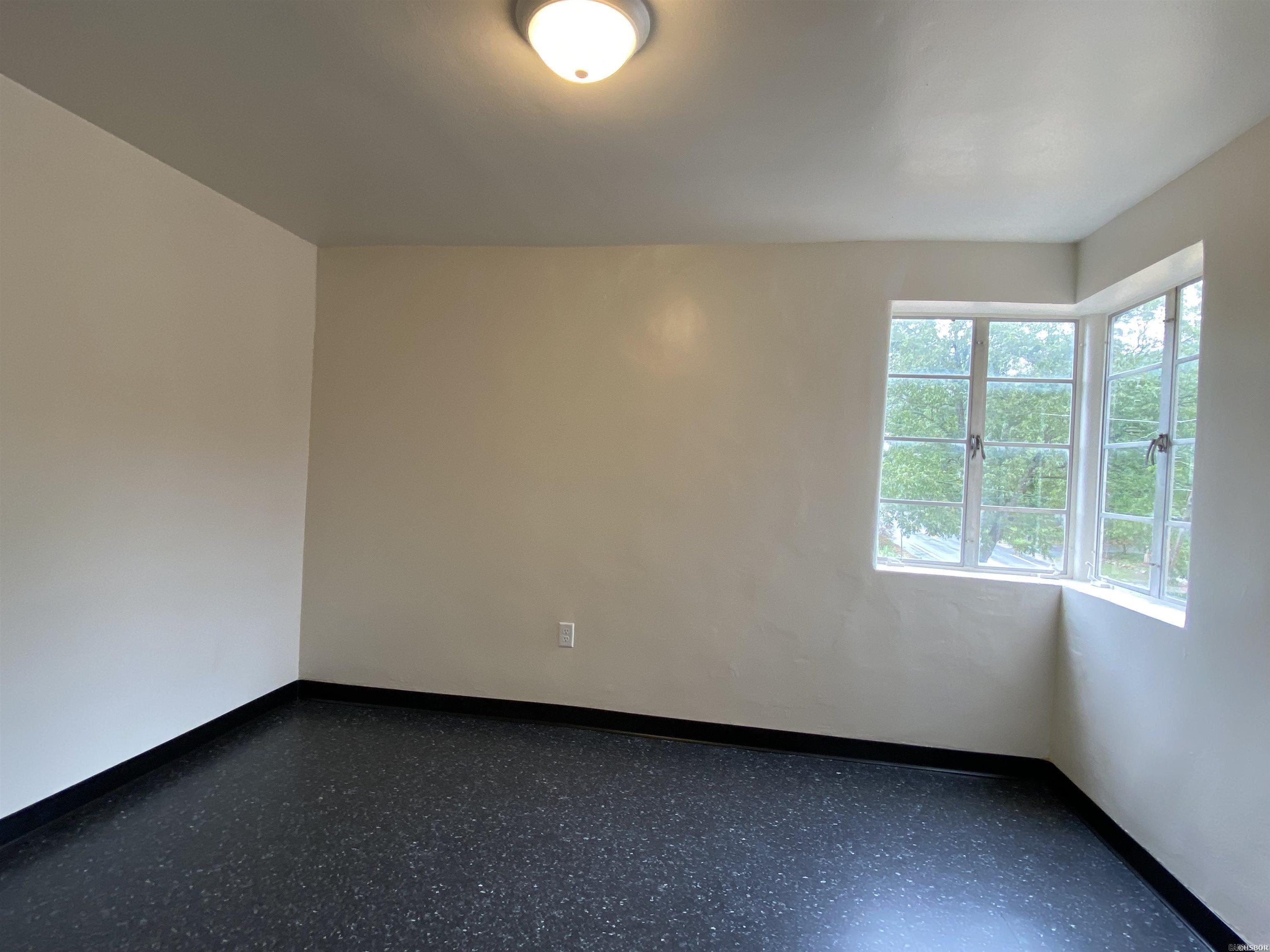 ROZENAS HPR - Residential Lease