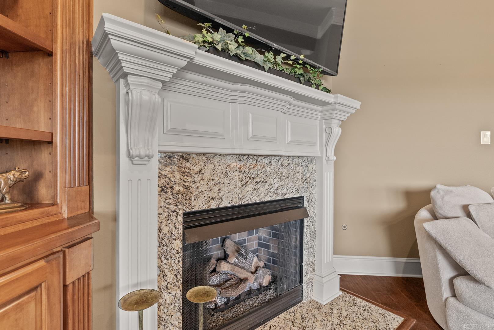 ASHLEY DOWNS - Residential