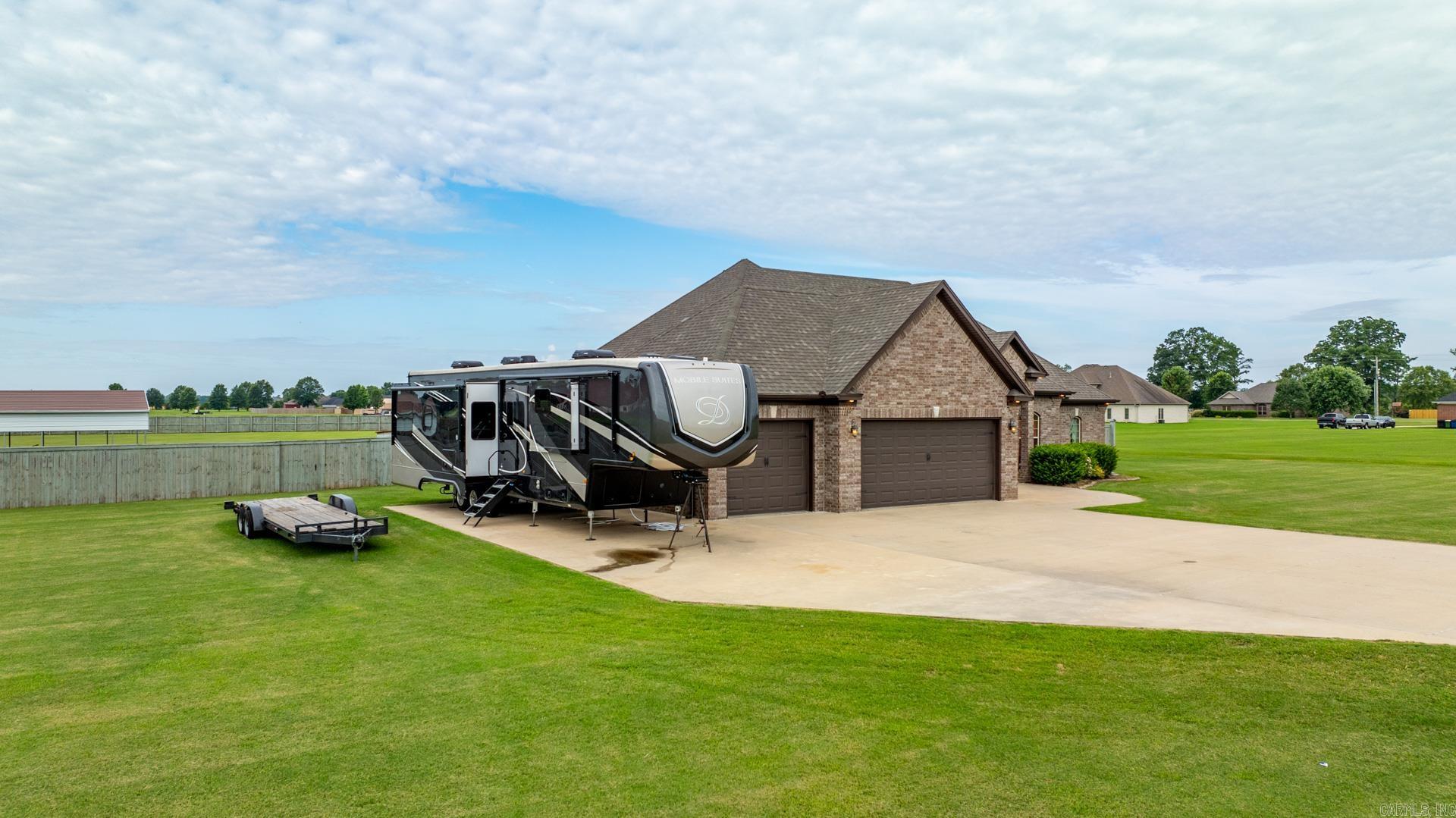 ASHLEY DOWNS - Residential