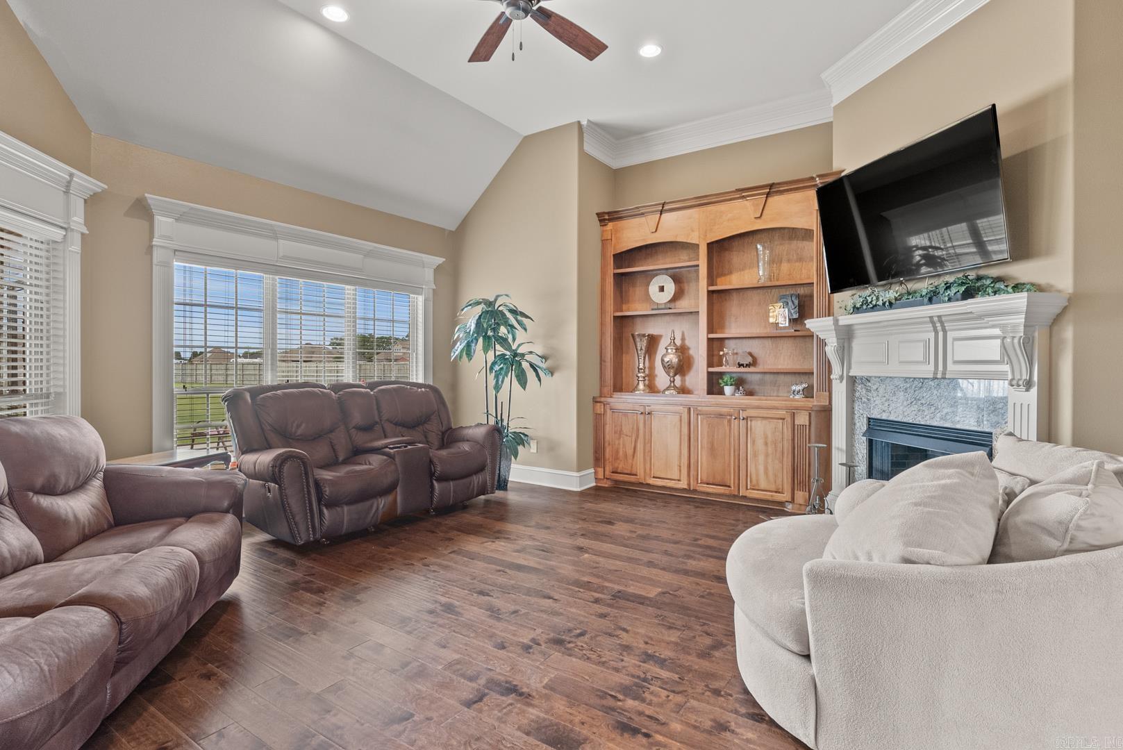 ASHLEY DOWNS - Residential