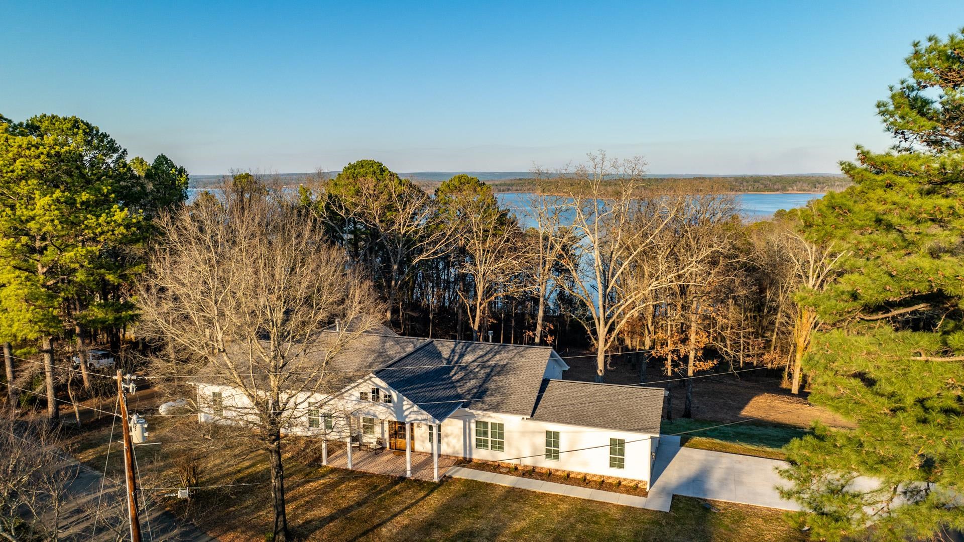 BELOIT BAY - LAKE - Residential