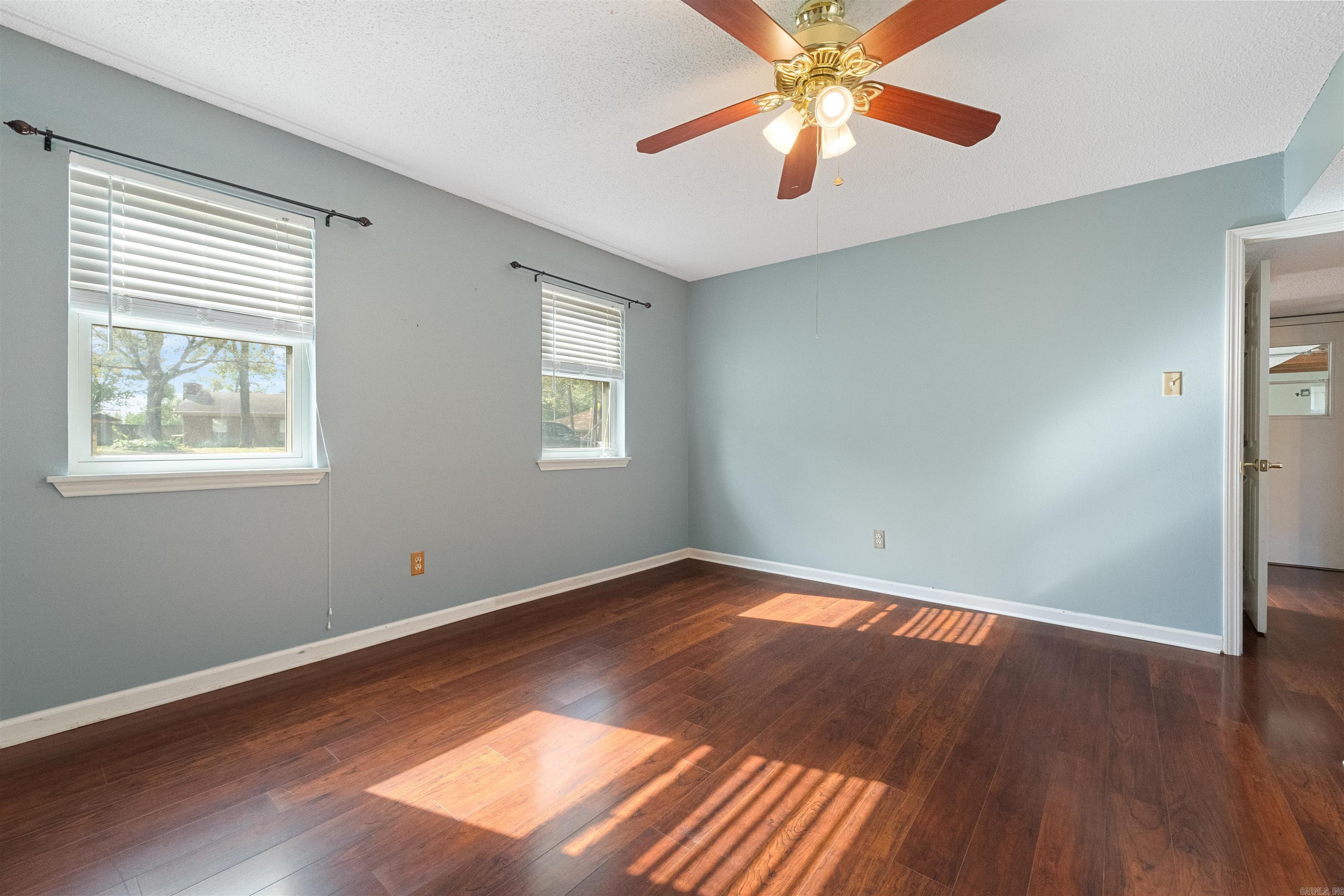 OAKBROOKE - Residential