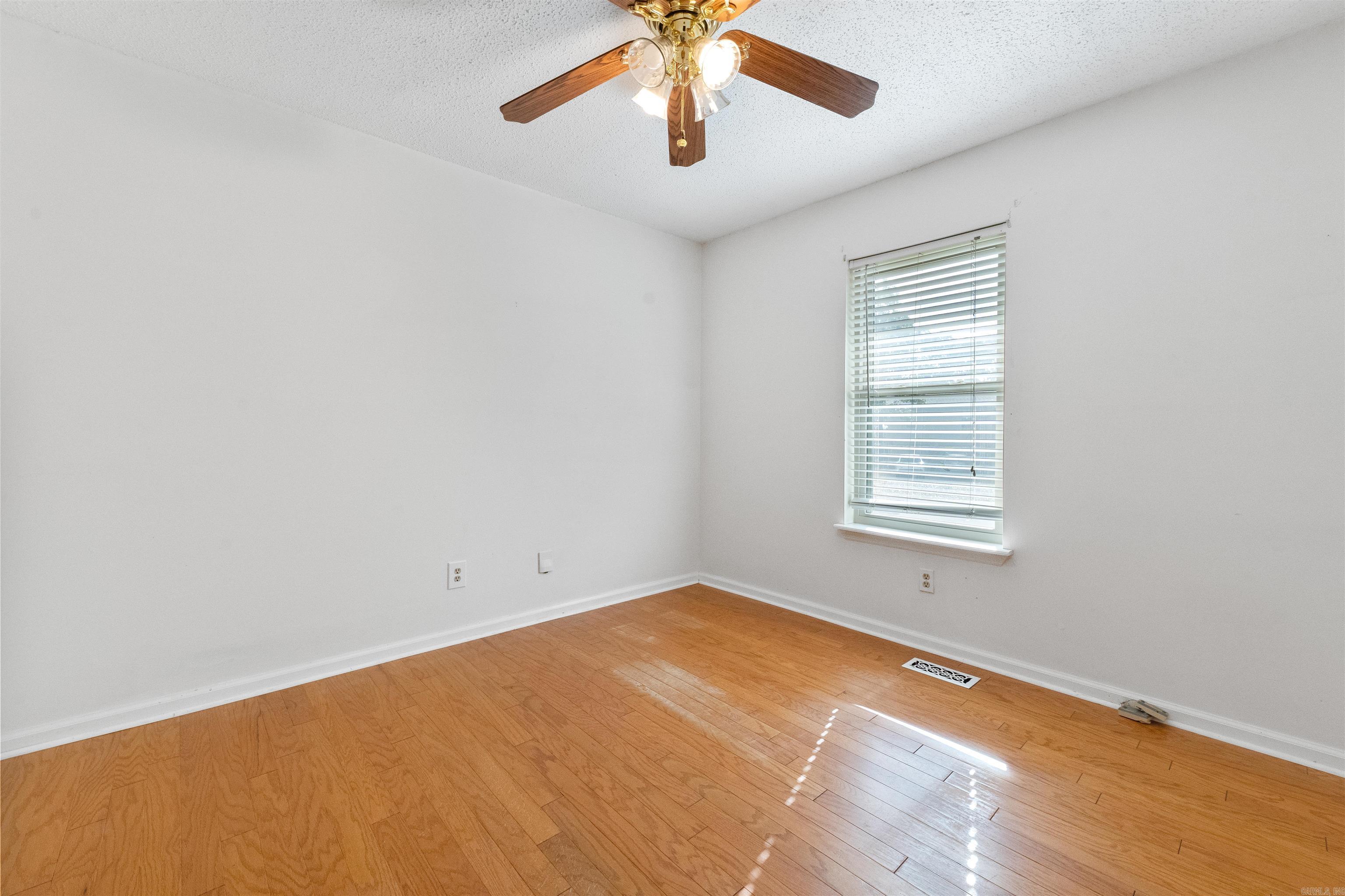 OAKBROOKE - Residential