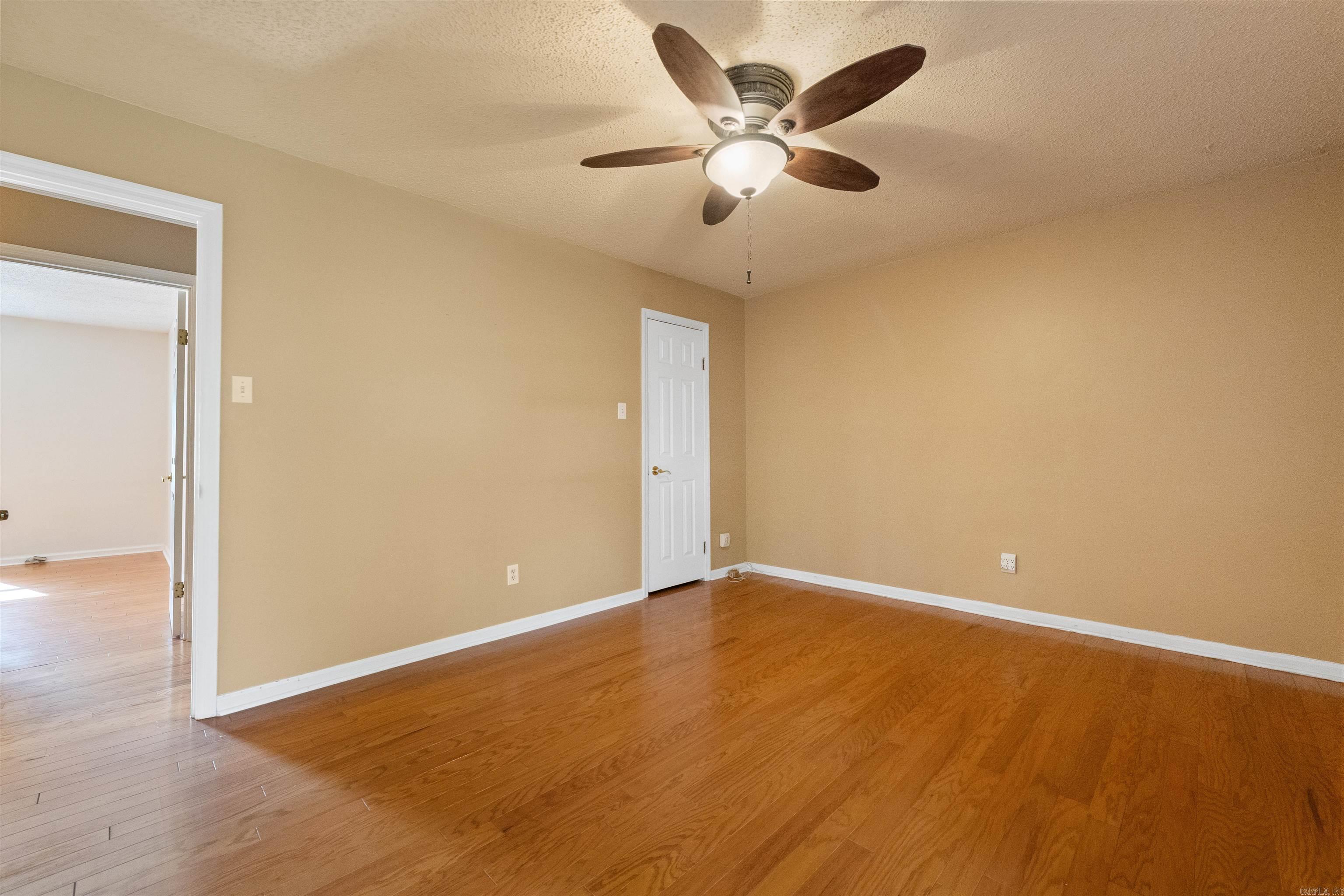 OAKBROOKE - Residential