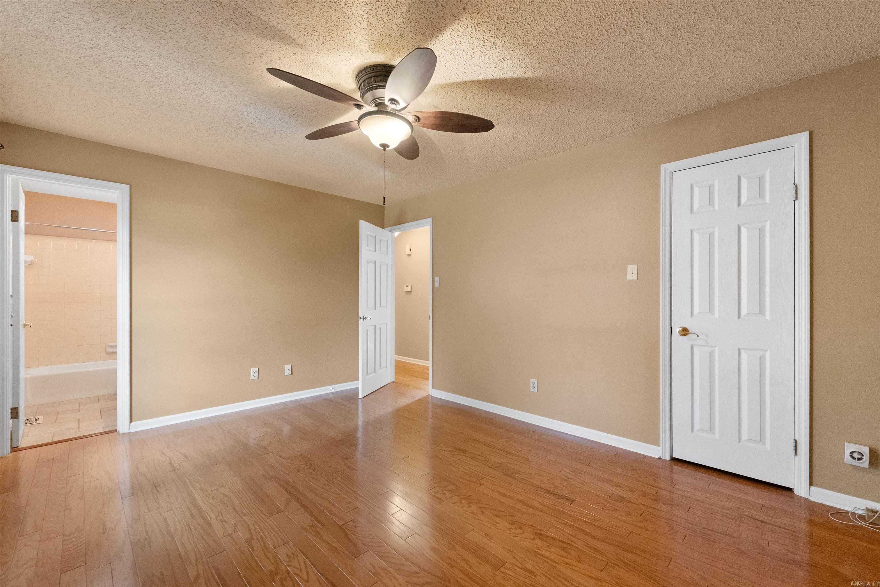 OAKBROOKE - Residential