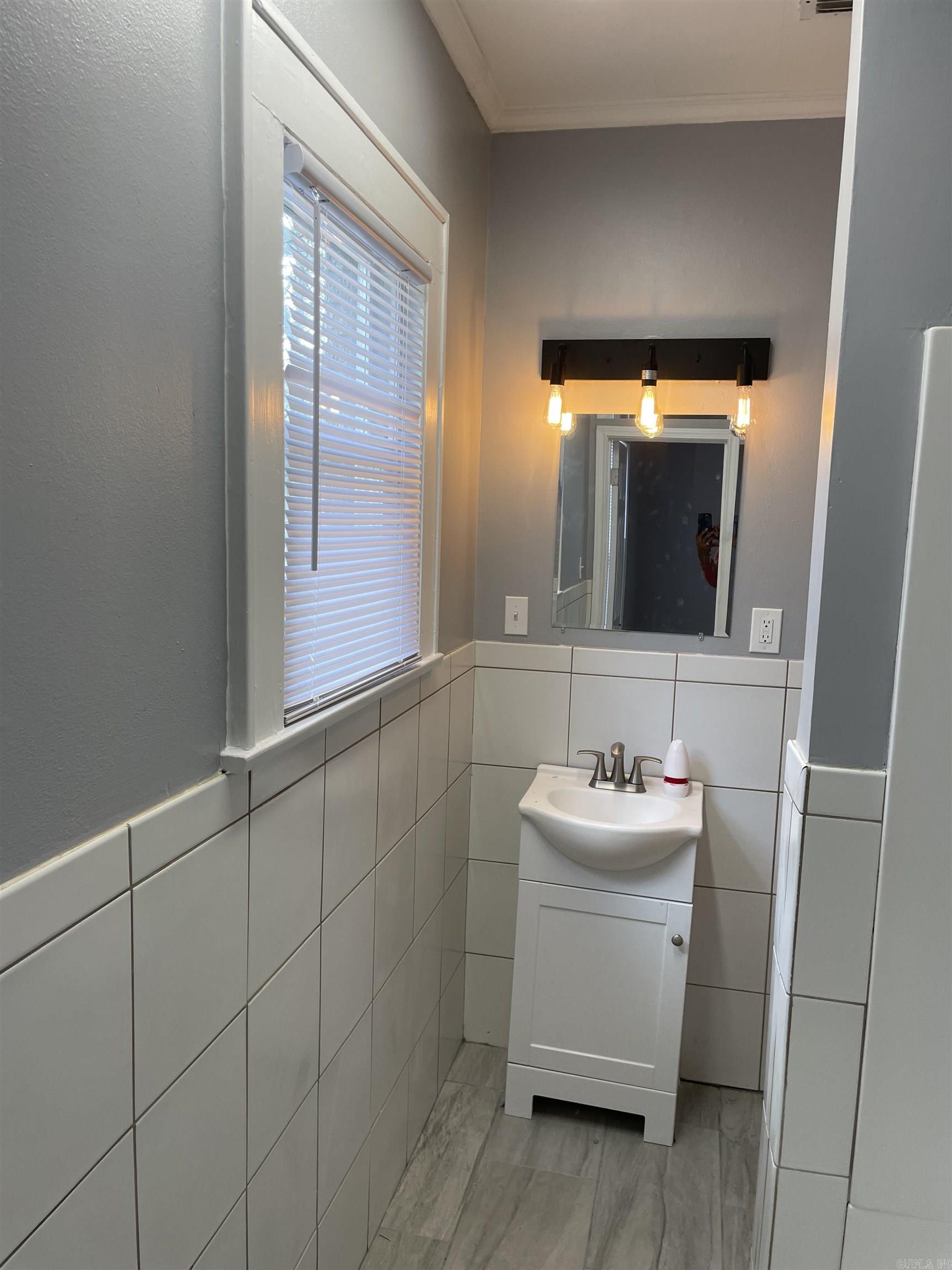 AUSTIN & TAYLOR ADDITION - Residential