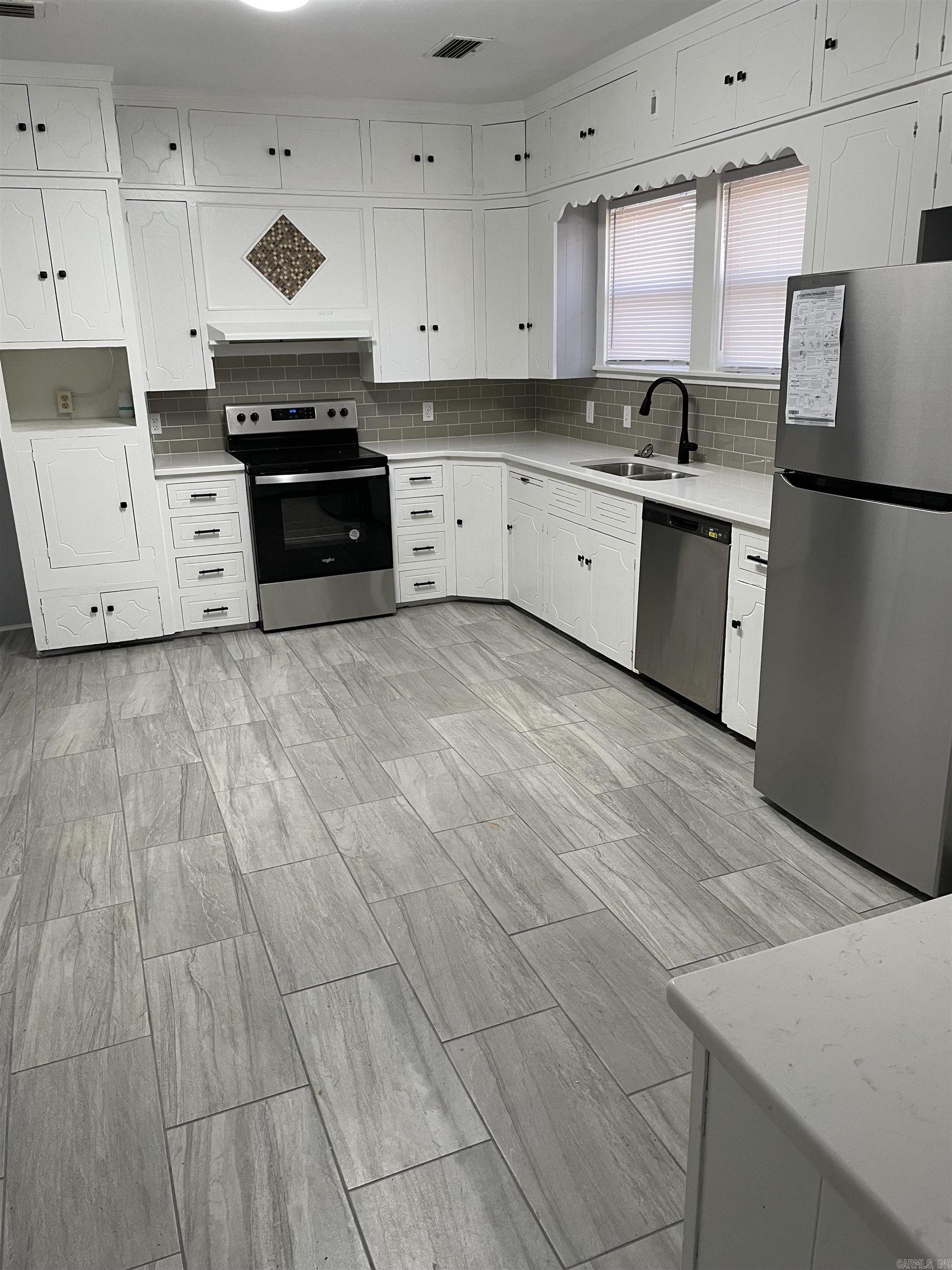 AUSTIN & TAYLOR ADDITION - Residential