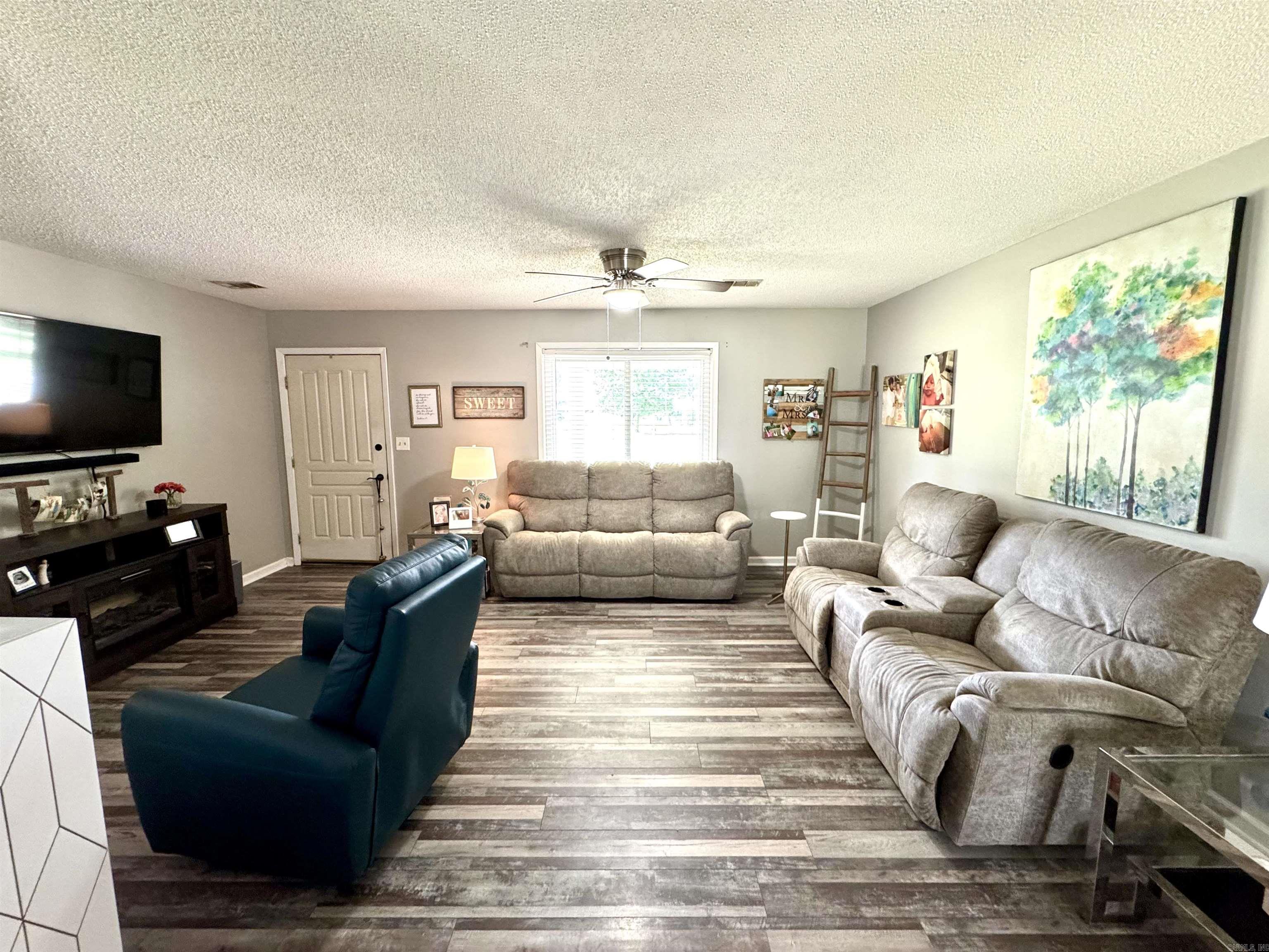 CLEARVIEW ESTATES - Residential