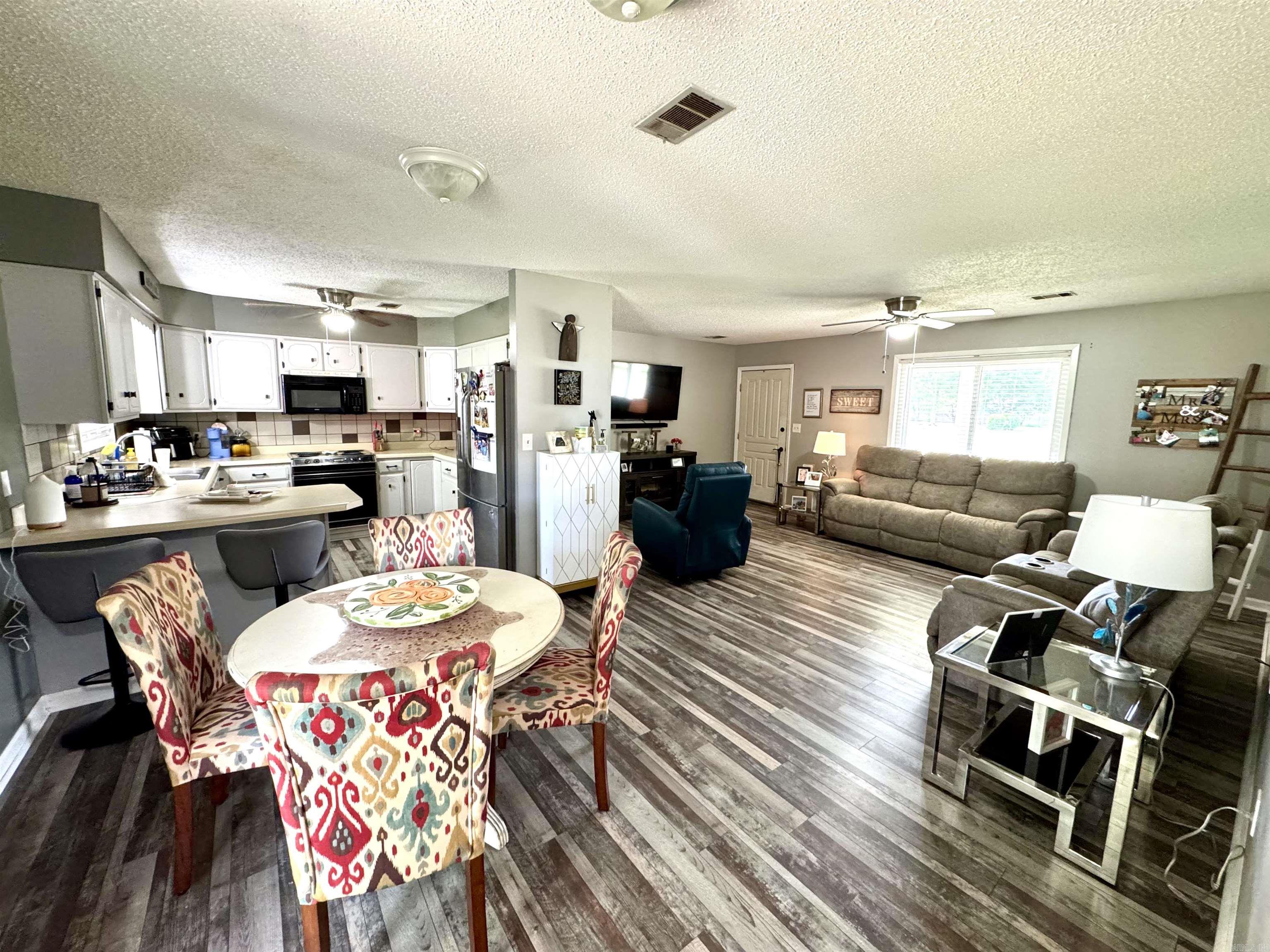CLEARVIEW ESTATES - Residential
