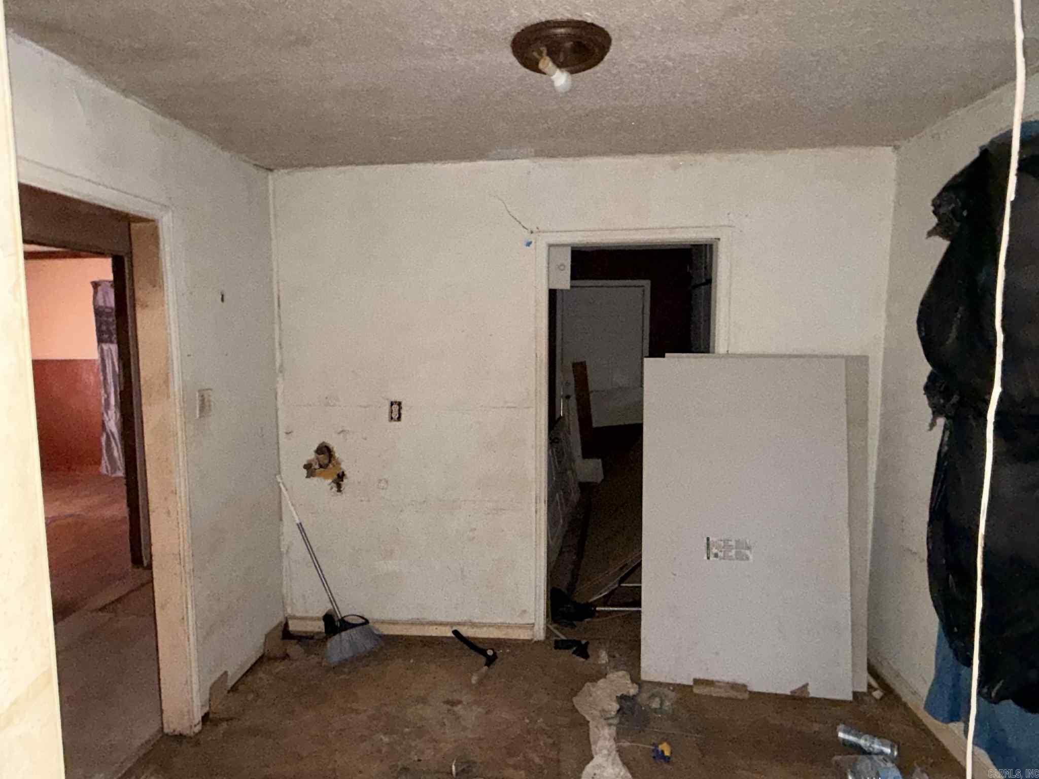 SHADY OAKS - Residential