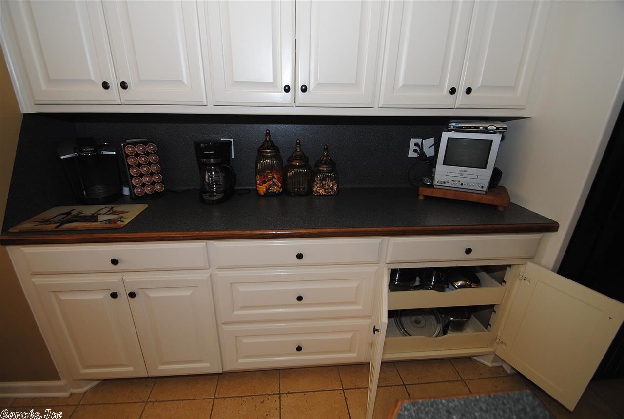 COUNTRY CLUB OF ARK THE - Residential