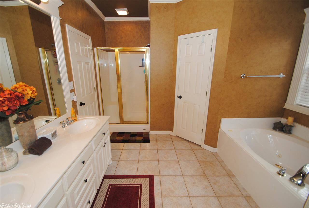 COUNTRY CLUB OF ARK THE - Residential