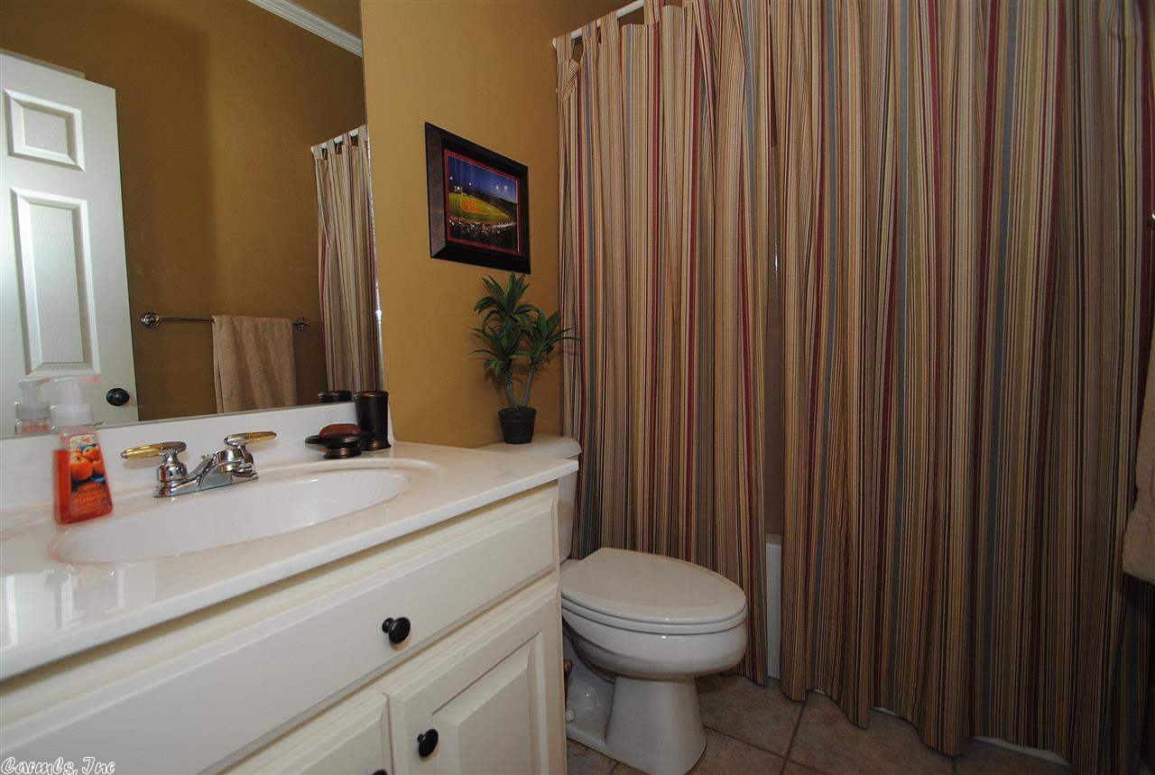 COUNTRY CLUB OF ARK THE - Residential