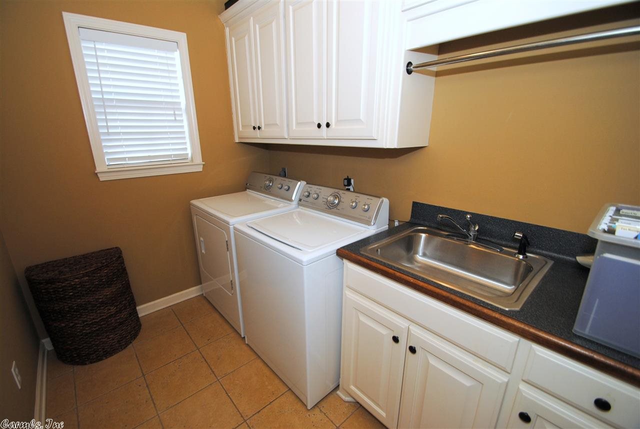 COUNTRY CLUB OF ARK THE - Residential