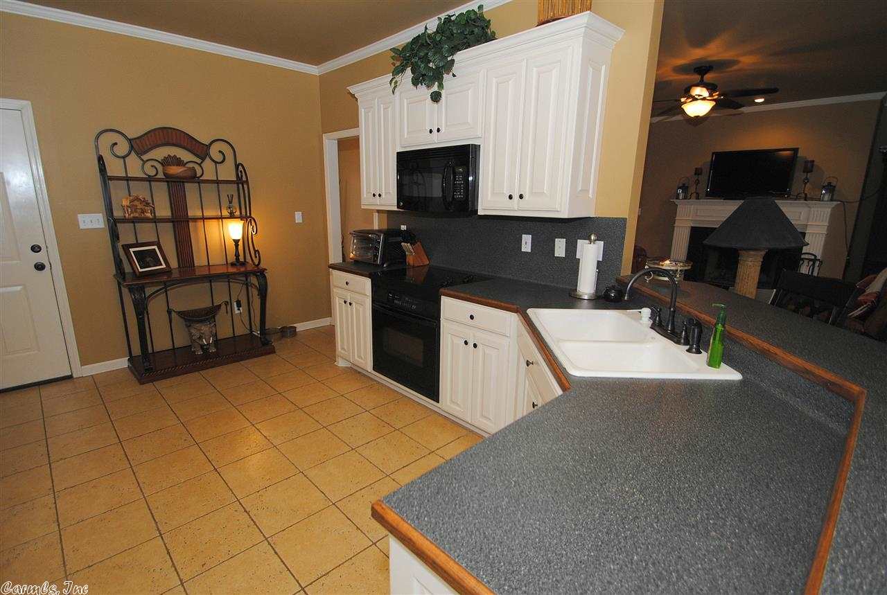 COUNTRY CLUB OF ARK THE - Residential