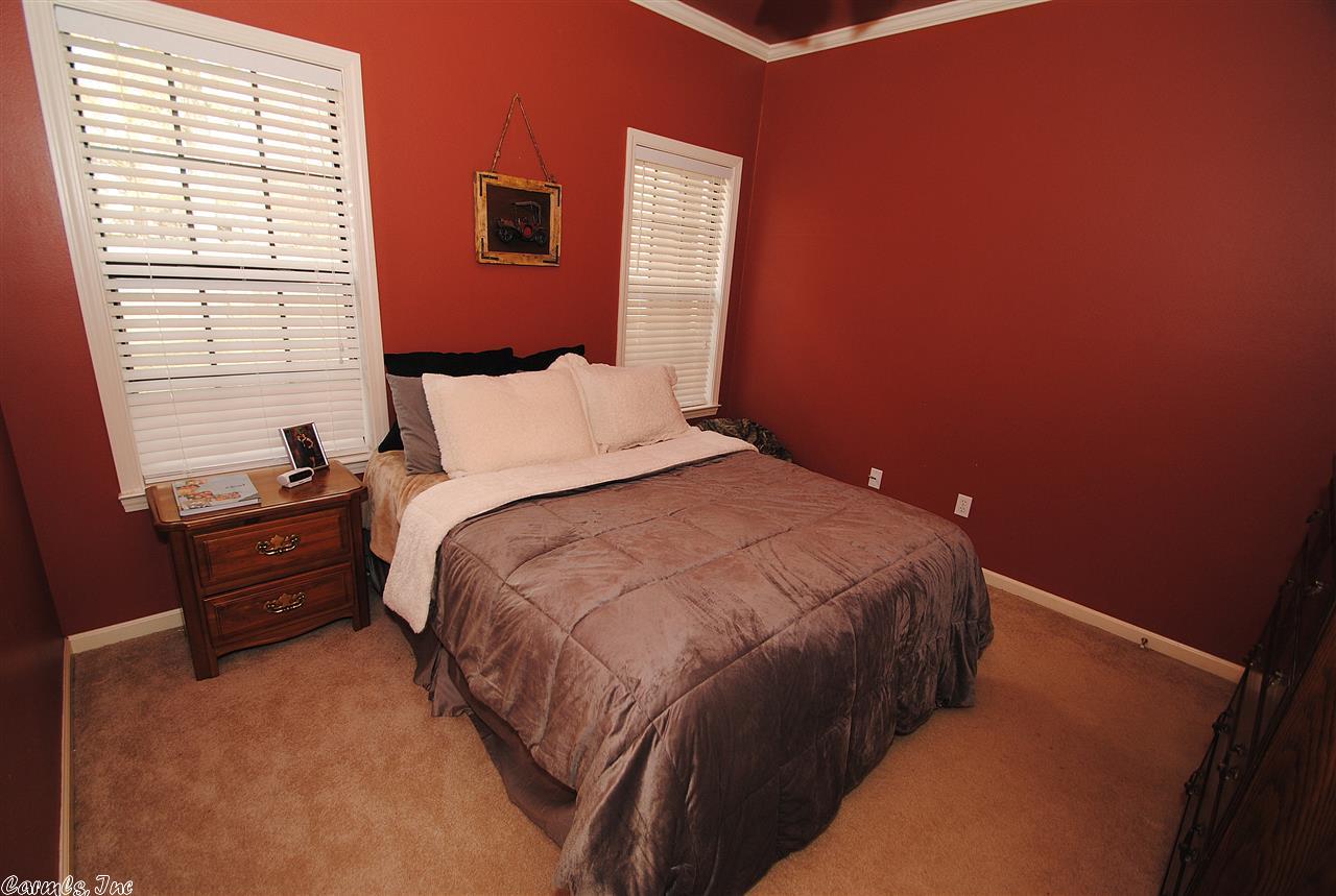 COUNTRY CLUB OF ARK THE - Residential