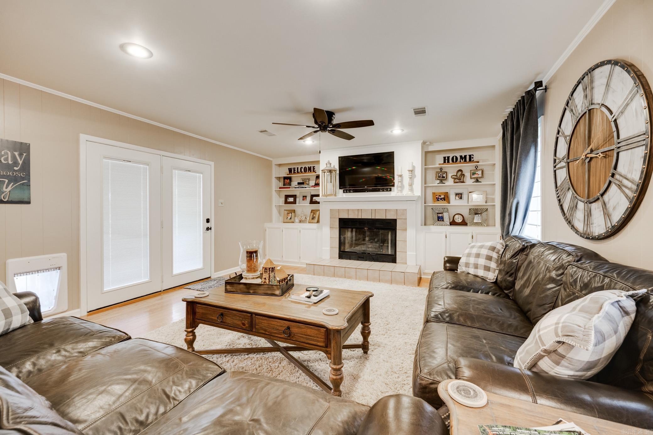 OAK FORREST - Residential