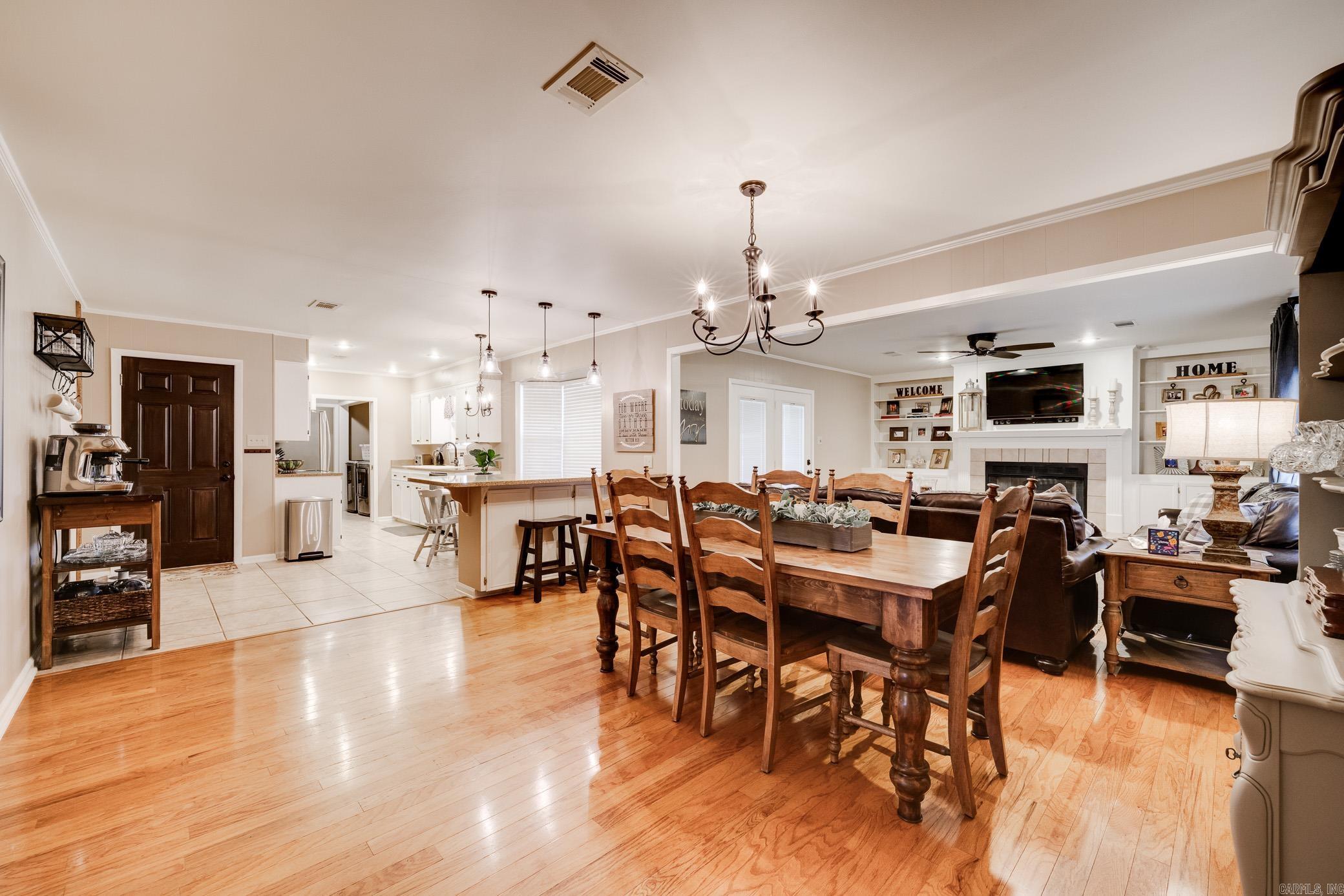 OAK FORREST - Residential