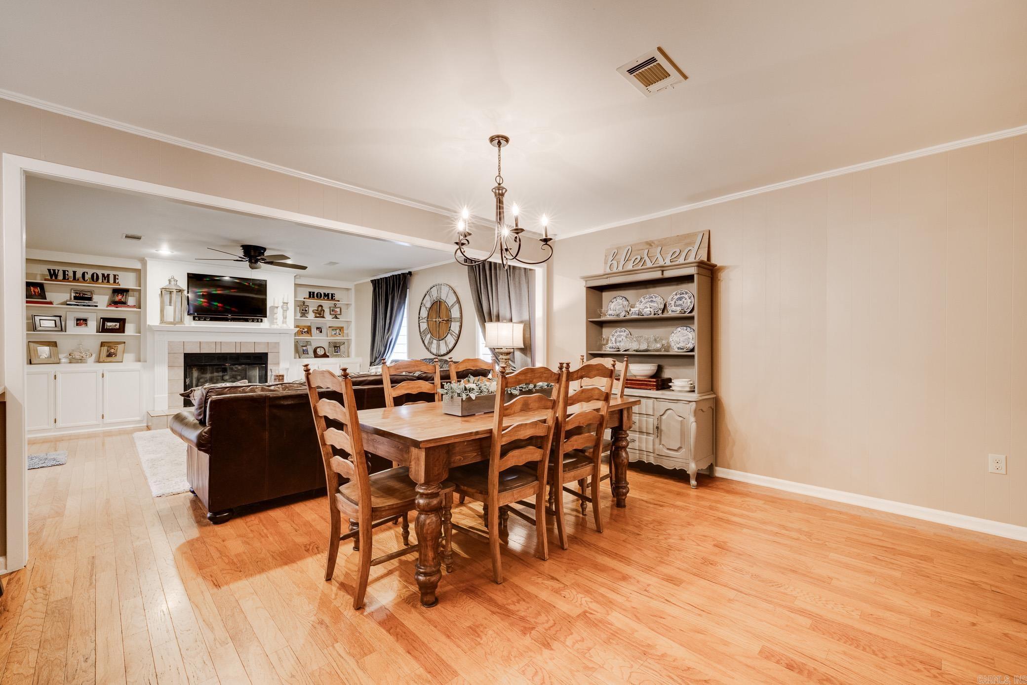 OAK FORREST - Residential