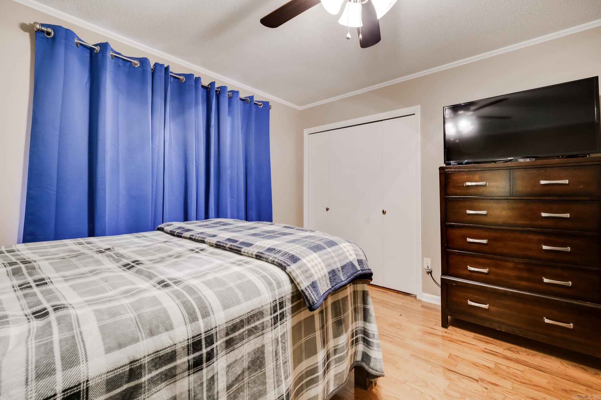 OAK FORREST - Residential