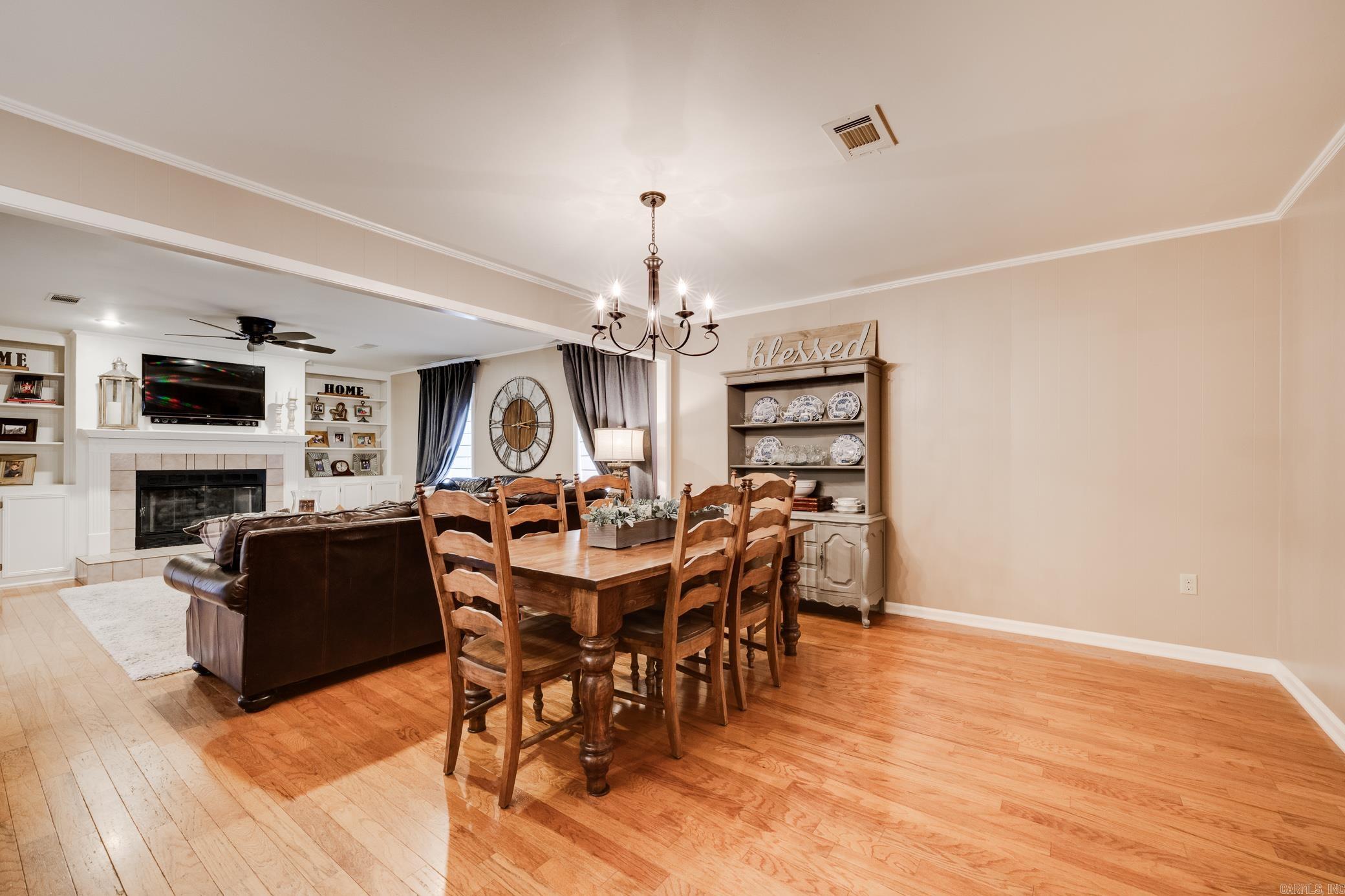 OAK FORREST - Residential