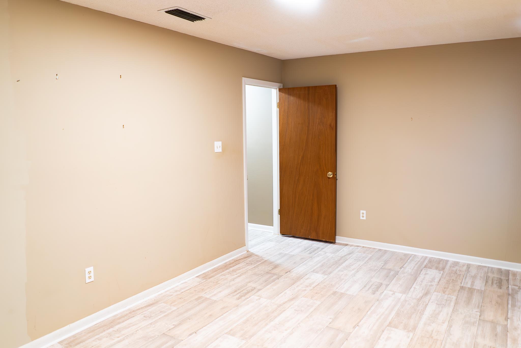 PARKWOOD - Residential