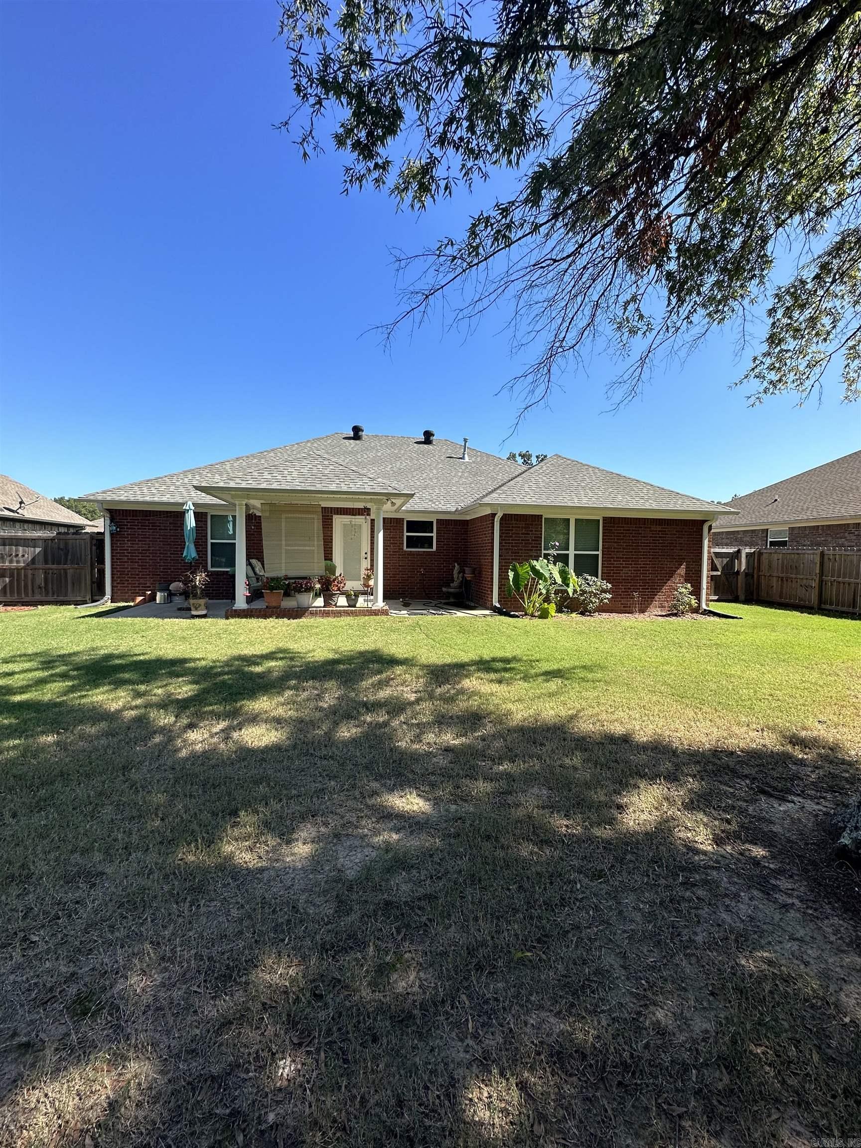 SAGEBRUSH COVE - Residential