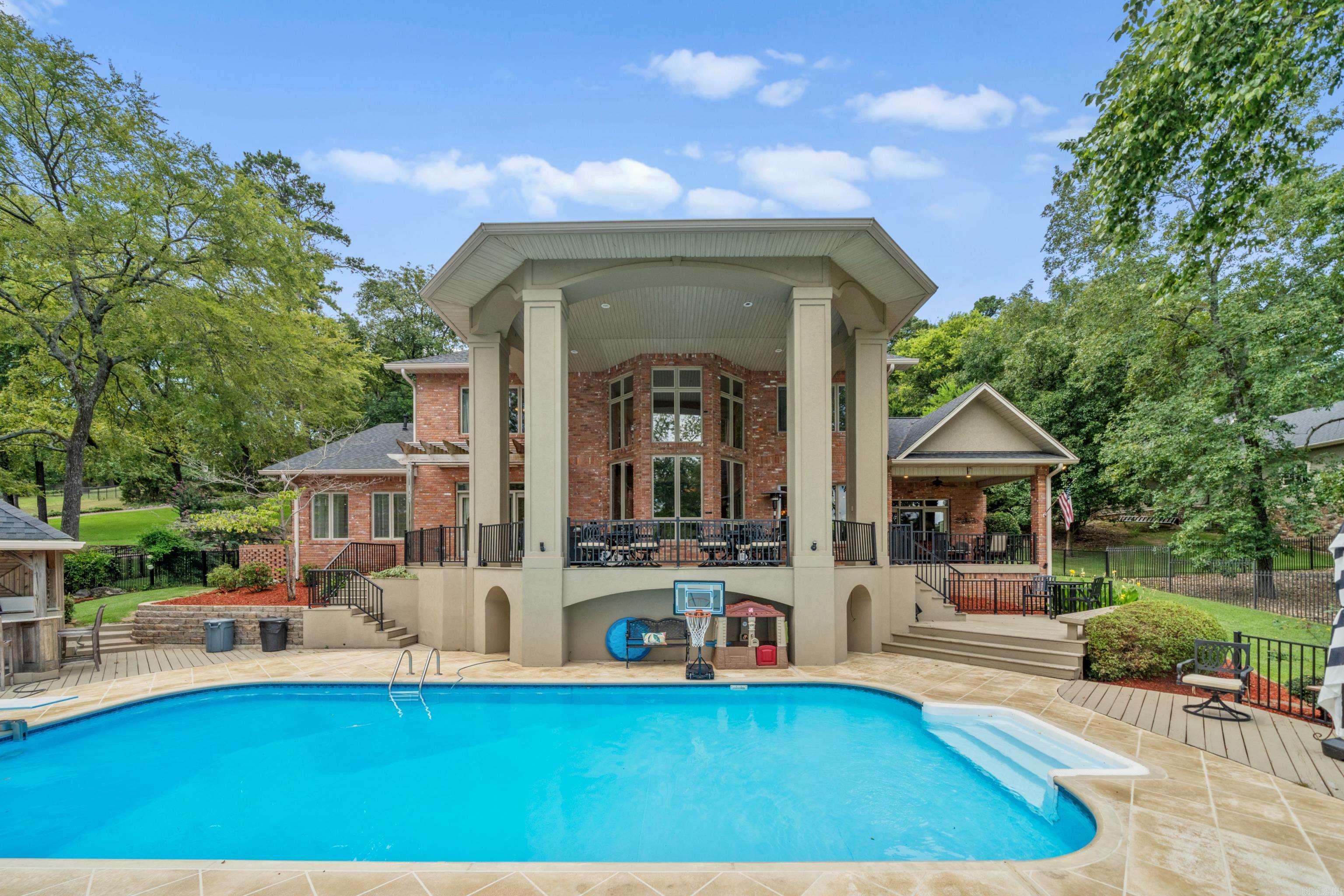 DOGWOOD HAVEN - Residential