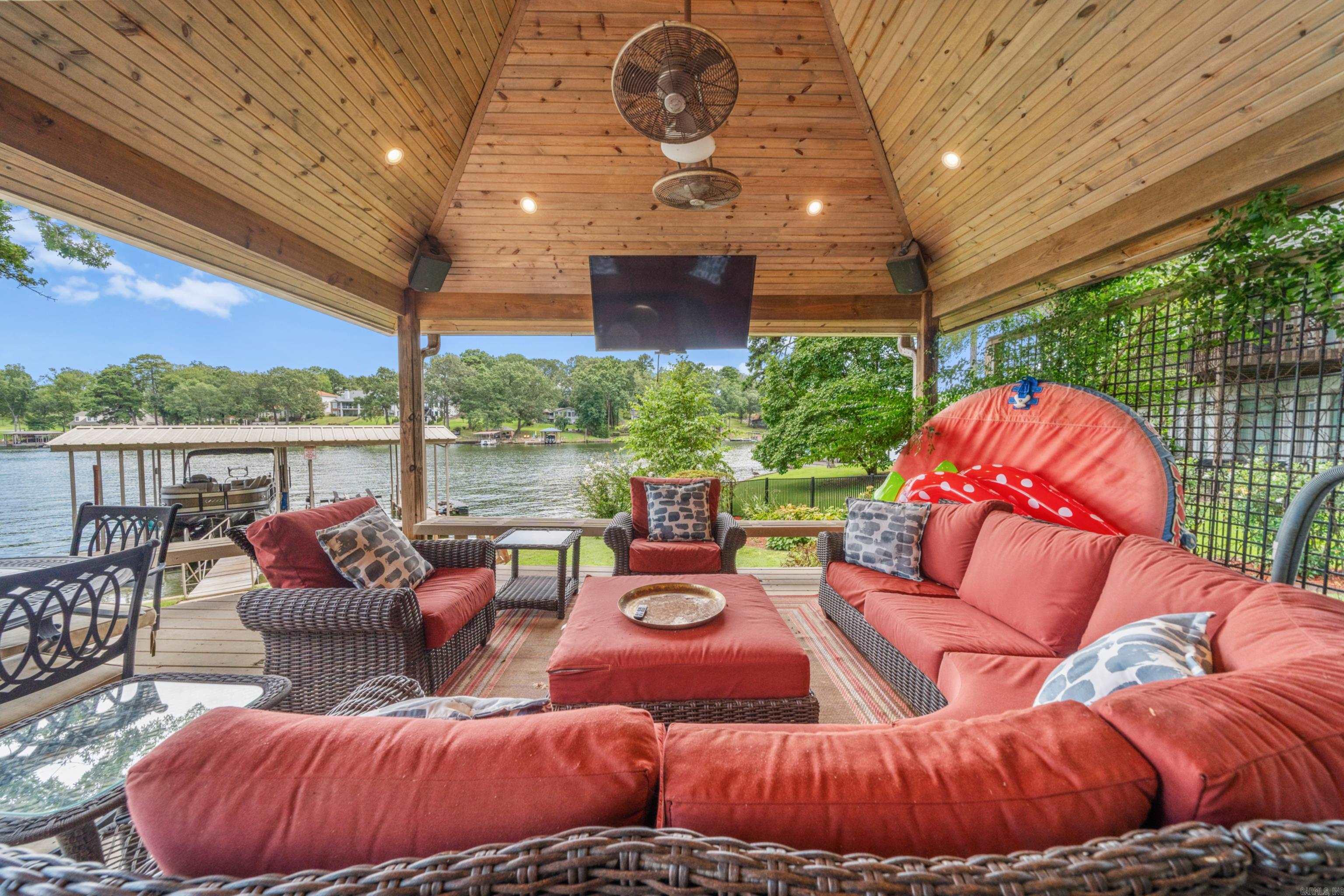 DOGWOOD HAVEN - Residential