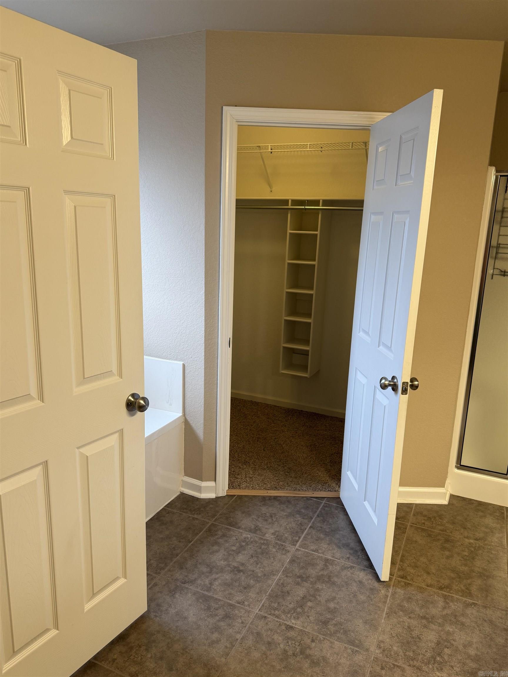 Plantation Hills III - Residential Lease