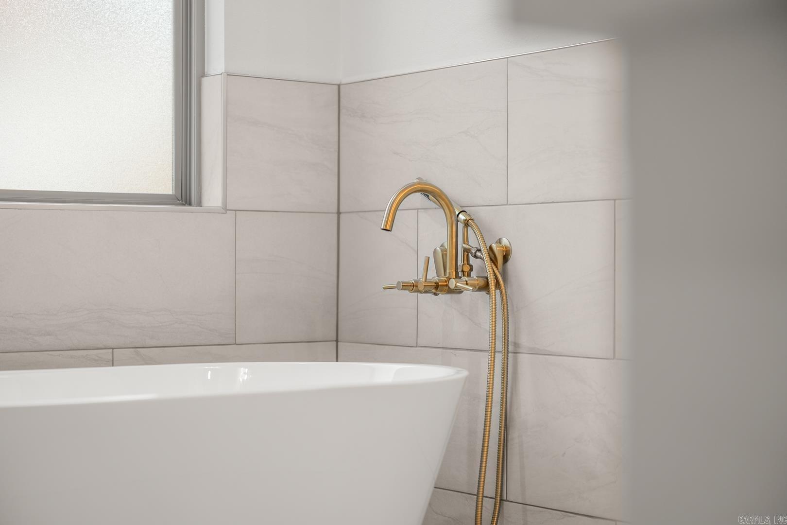 HIDDEN VALLEY ESTATES - Residential