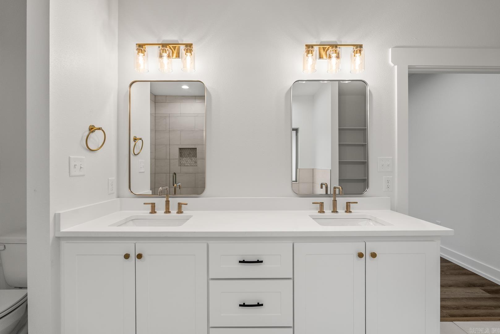 HIDDEN VALLEY ESTATES - Residential