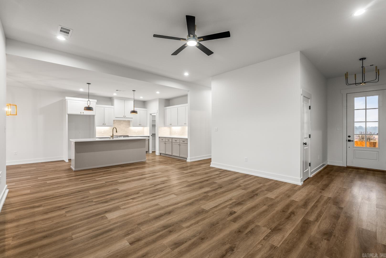 HIDDEN VALLEY ESTATES - Residential