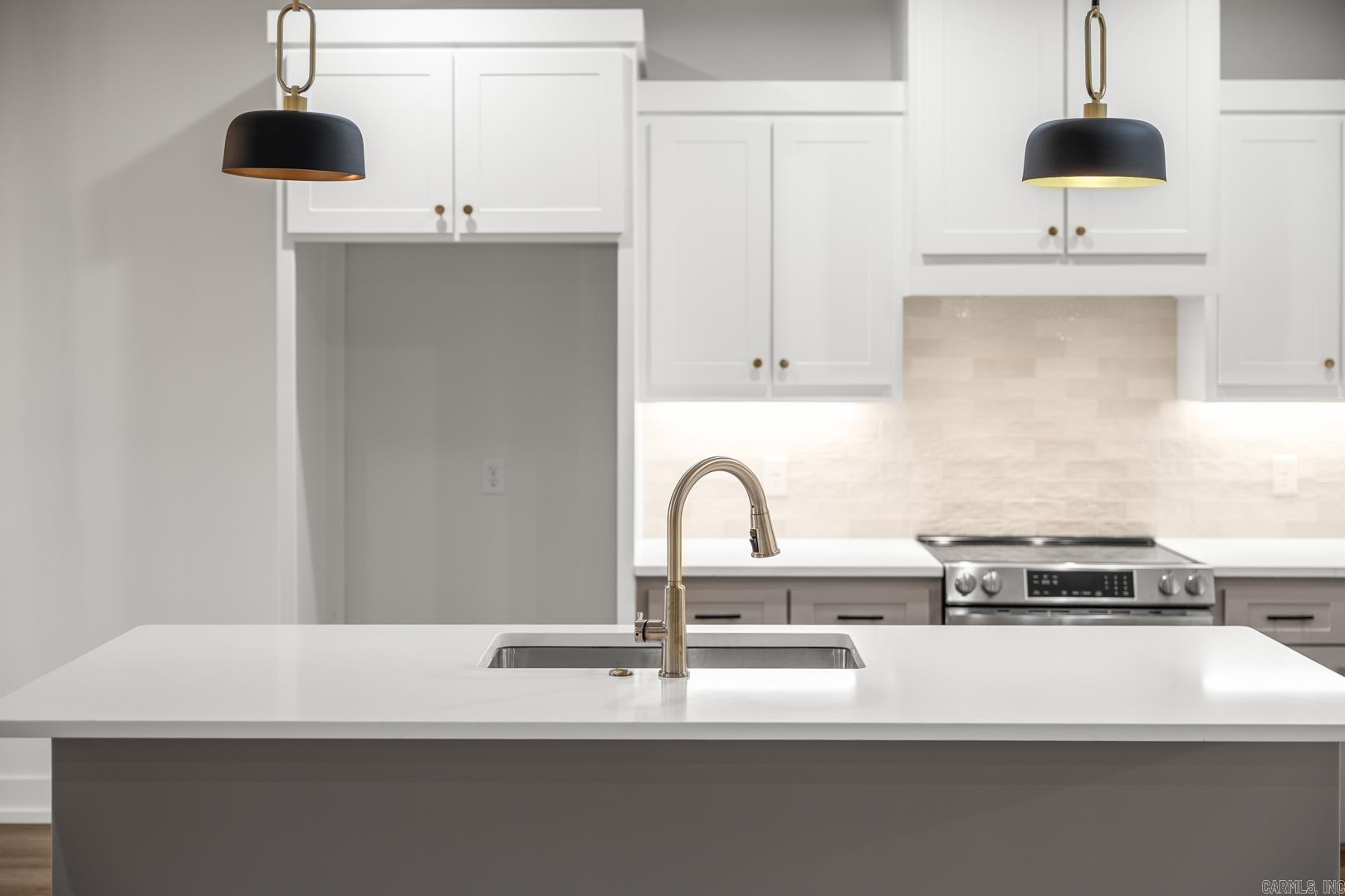 HIDDEN VALLEY ESTATES - Residential