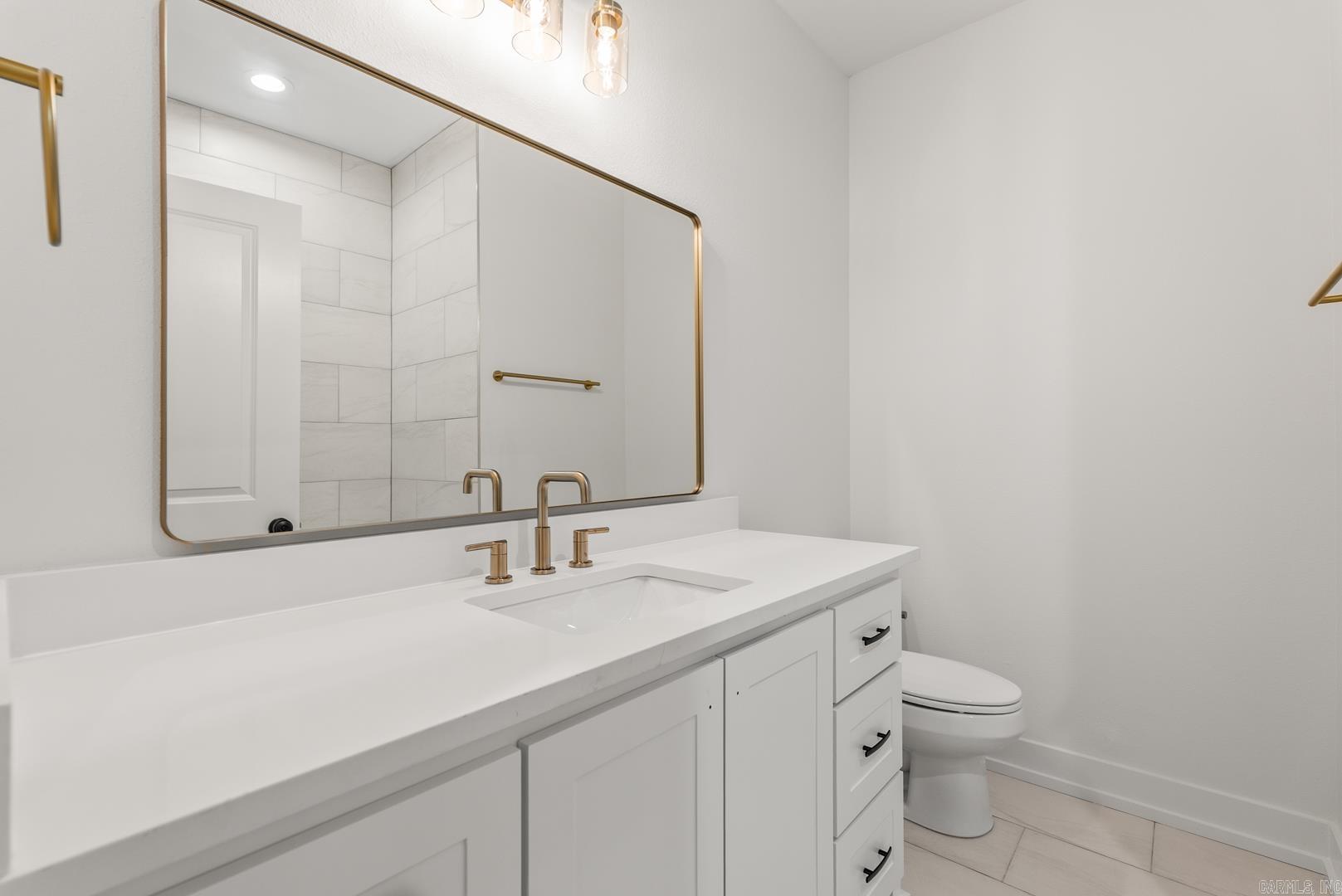 HIDDEN VALLEY ESTATES - Residential