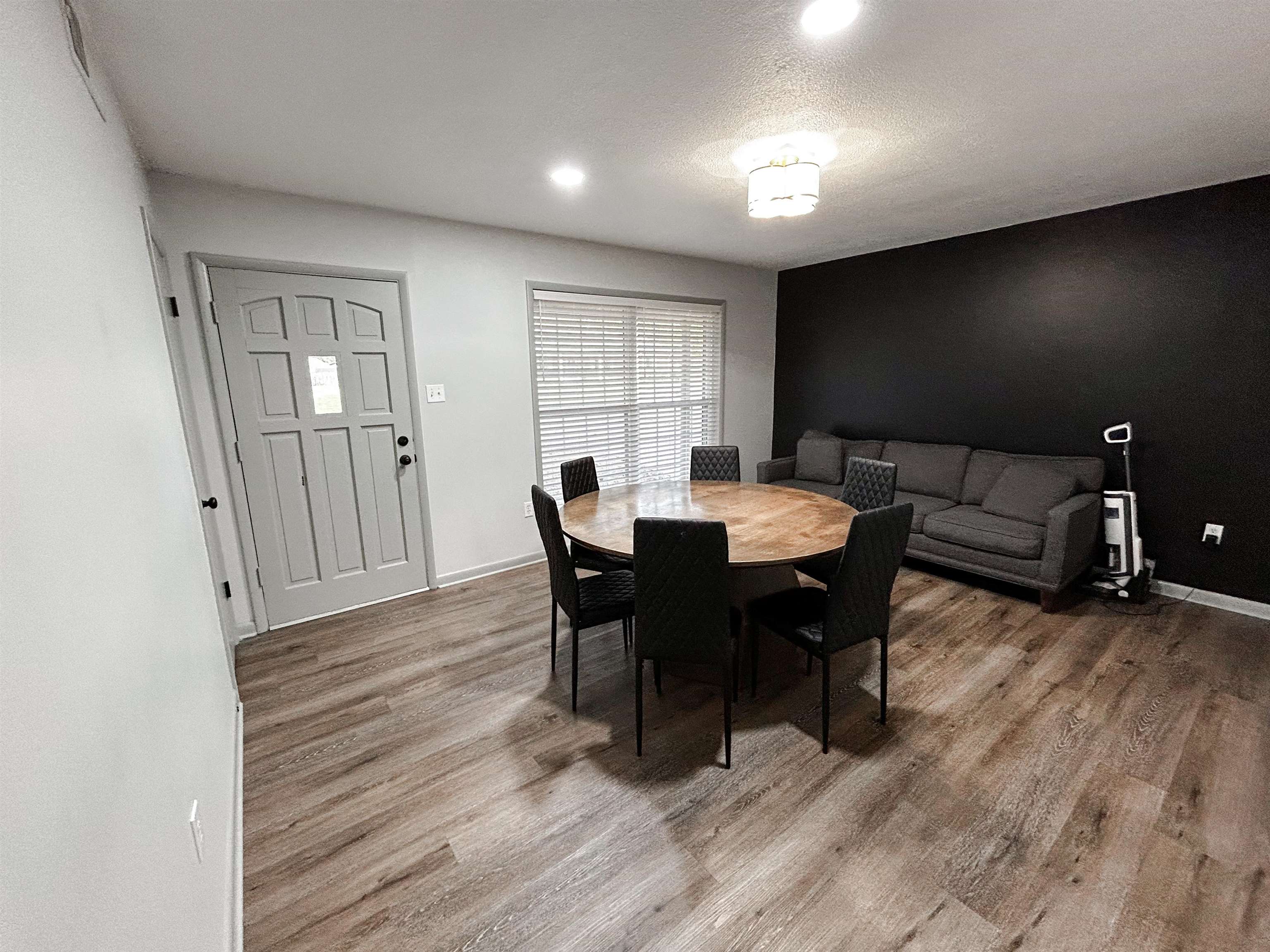 OAK FORREST - Residential