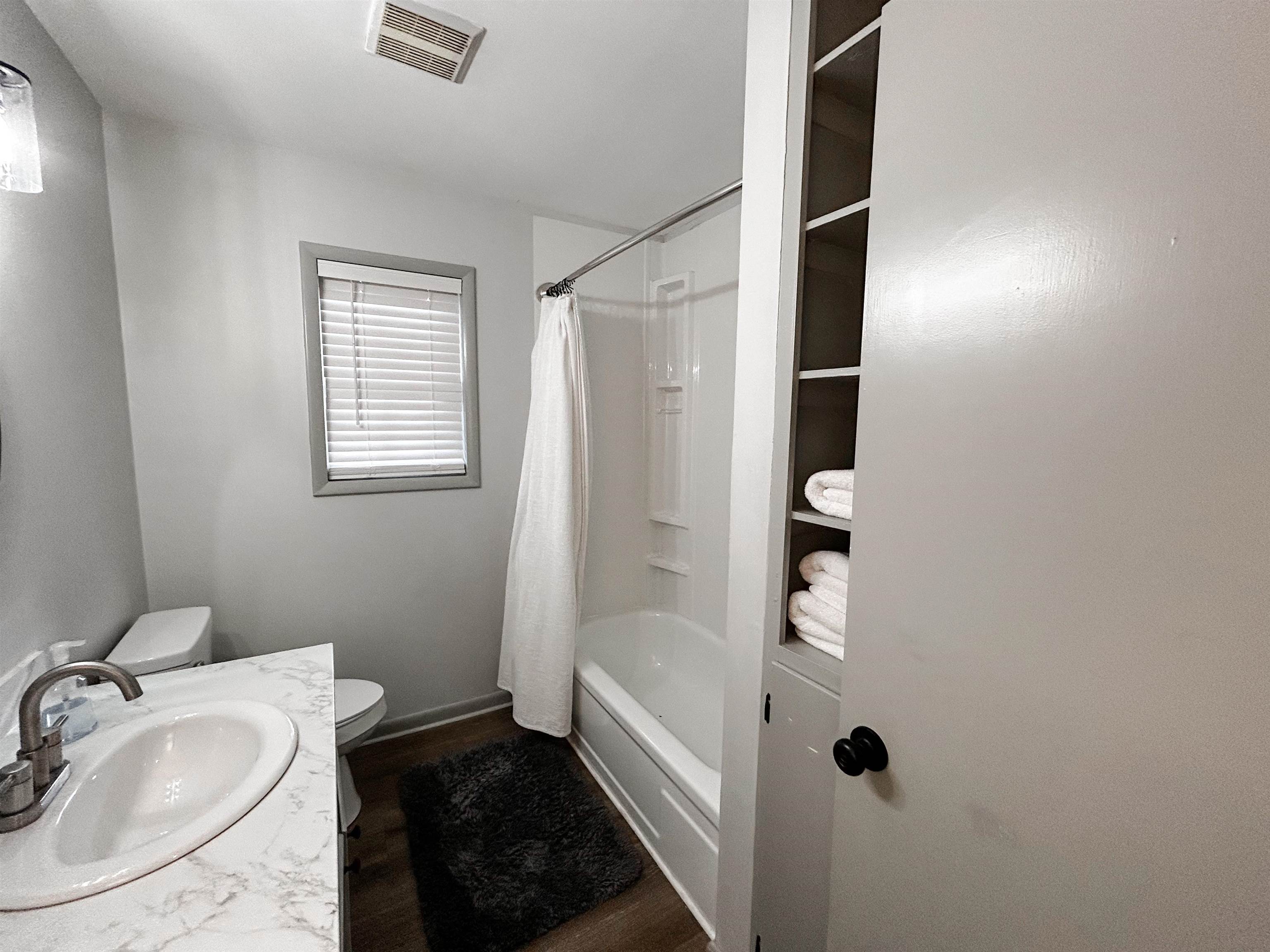 OAK FORREST - Residential