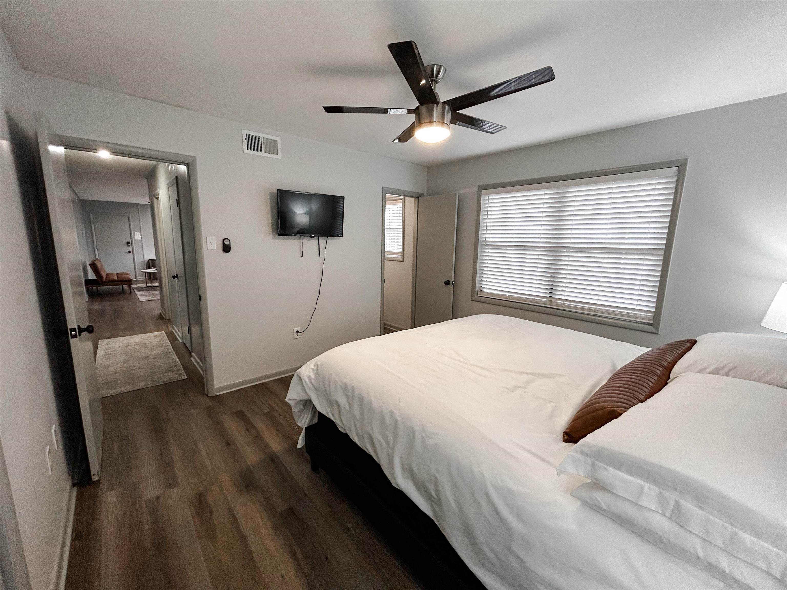 OAK FORREST - Residential