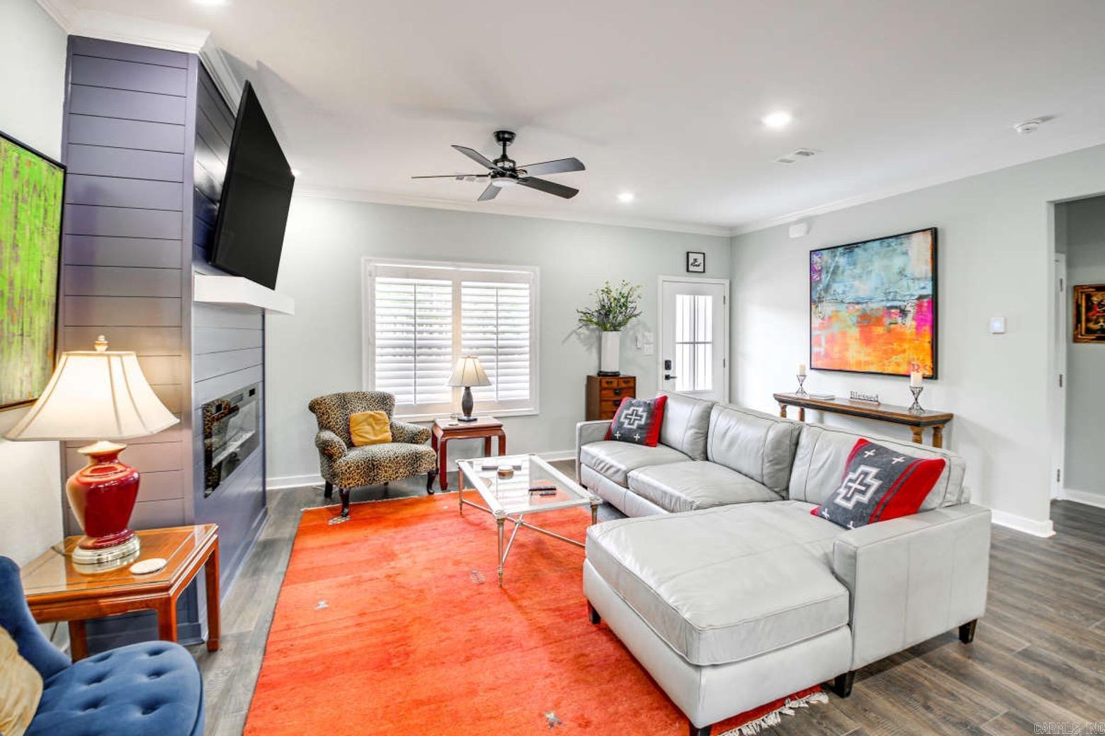 ALTA VISTA - Residential