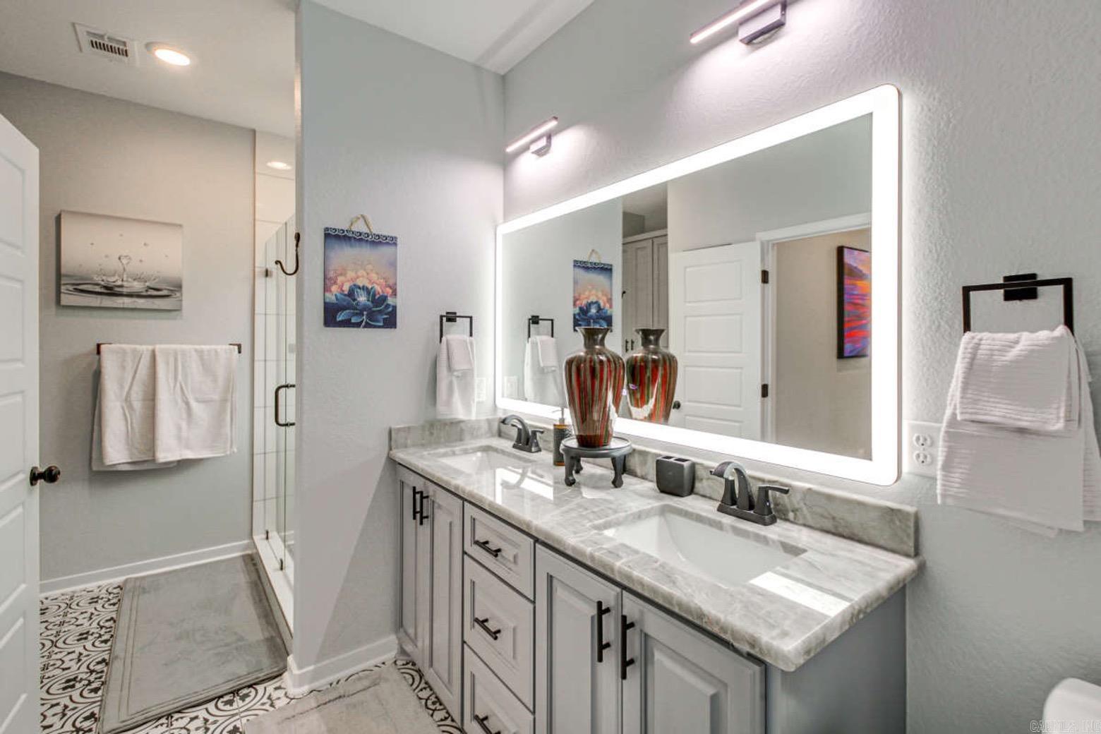 ALTA VISTA - Residential