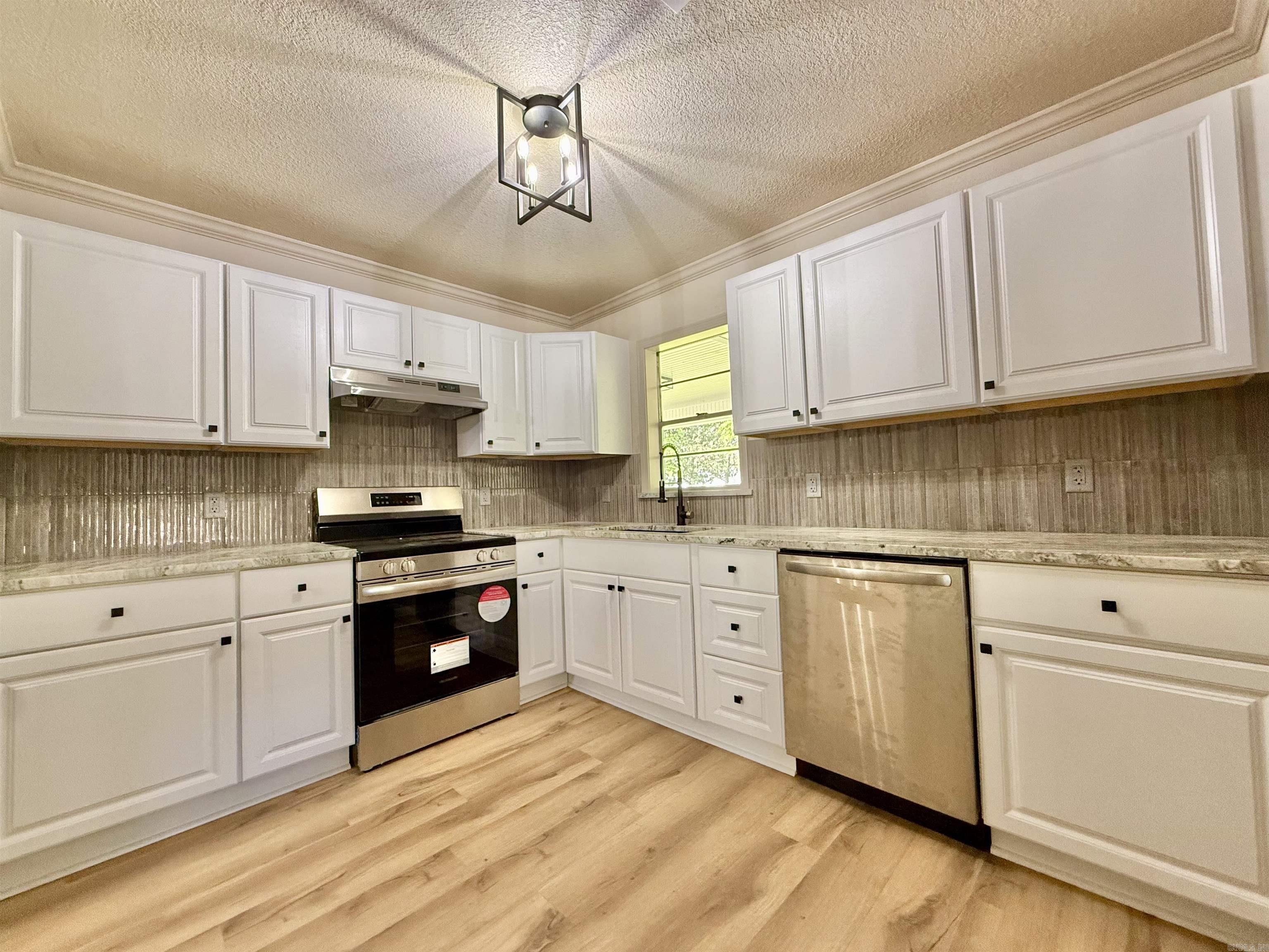 MCKAY AND RUSSO SD FRV - Residential