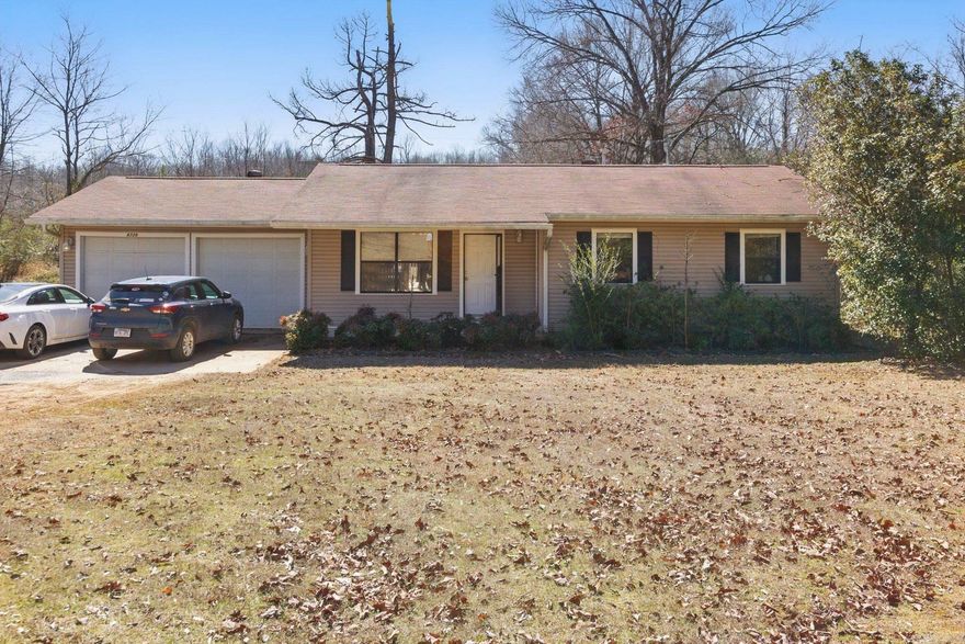 Escape to the country with this move-in ready 3-bed, 2-bath home in Jacksonville, AR! Tucked away past the LRAFB back gate, this gem offers space, peace, and privacy—yet keeps you close to everything you need. Fresh updates, an open layout, and room to roam make it perfect for relaxing or entertaining. If you're looking for country charm with modern comfort, this is it!