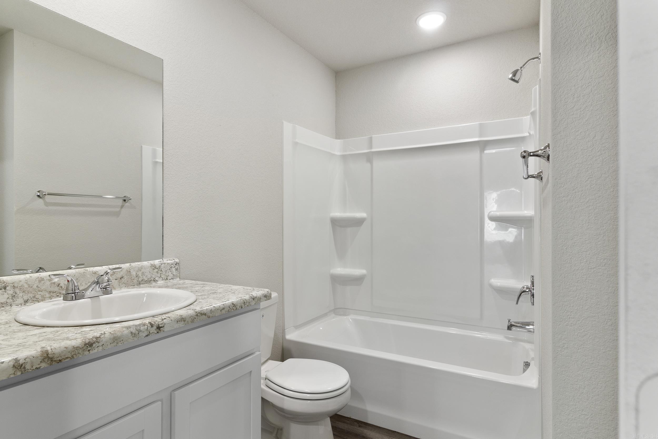 COUNTRY CLUB OF ARK THE - Residential