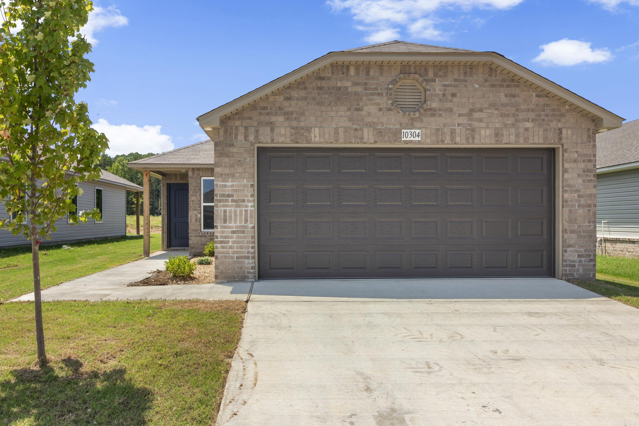 COUNTRY CLUB OF ARK THE - Residential