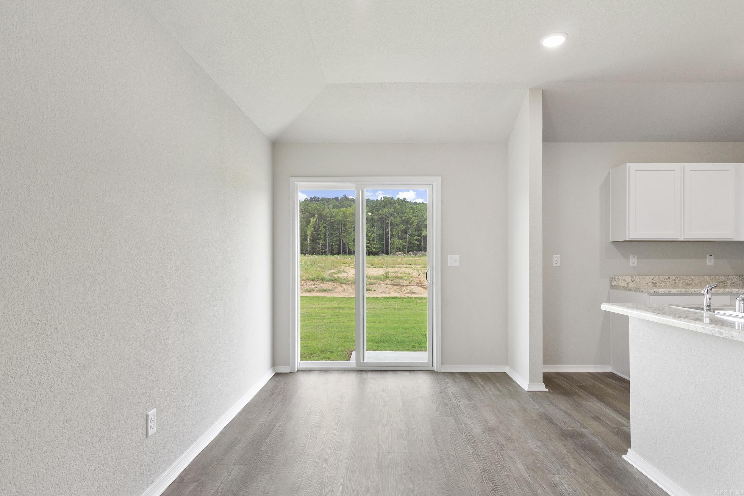 COUNTRY CLUB OF ARK THE - Residential