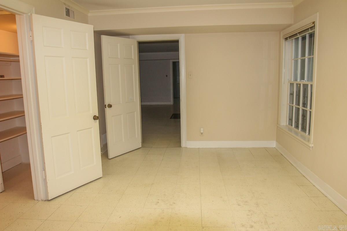 Country Club Villas - Residential